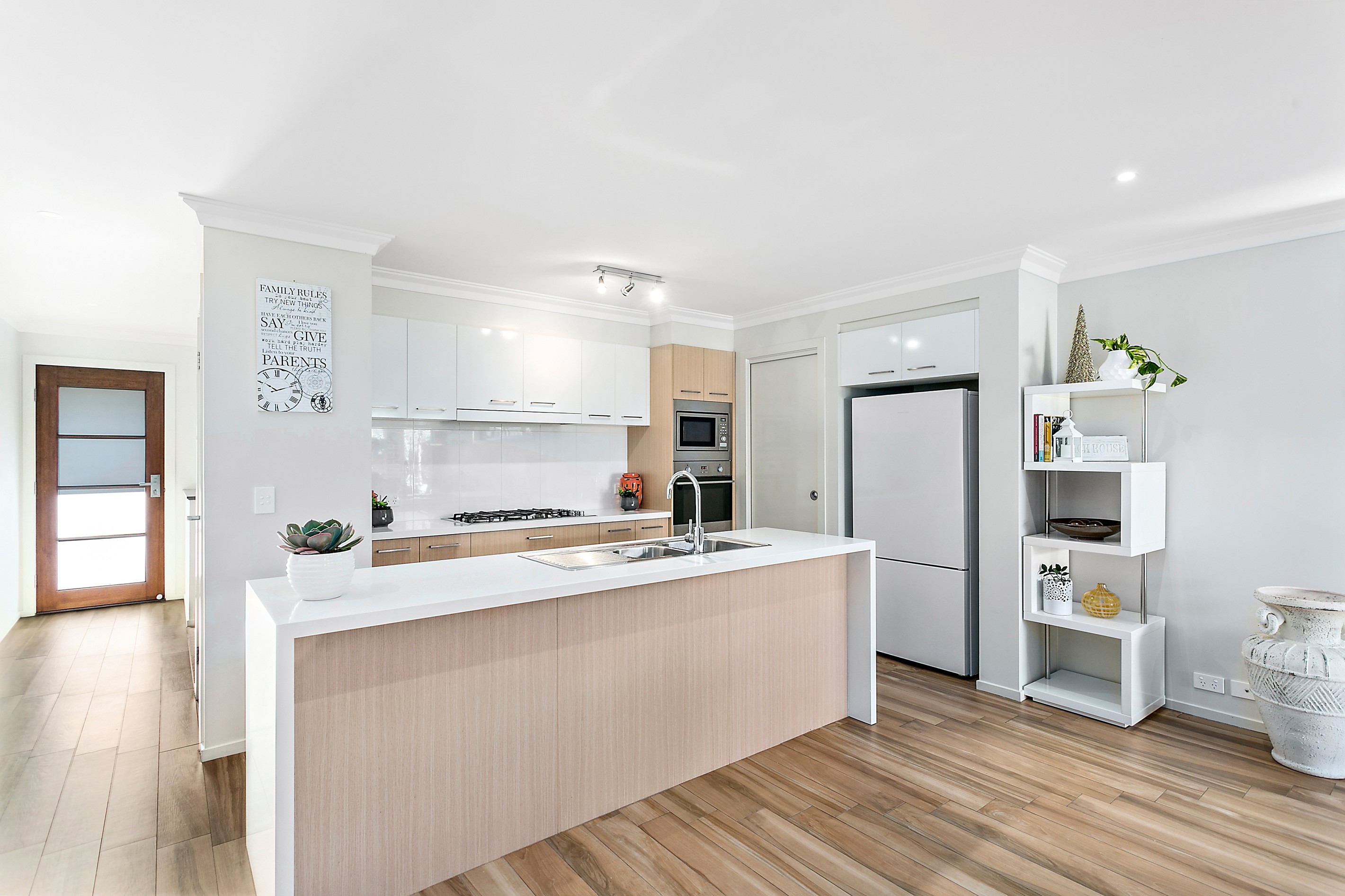 11 Seymour Drive, Flinders, NSW 2529