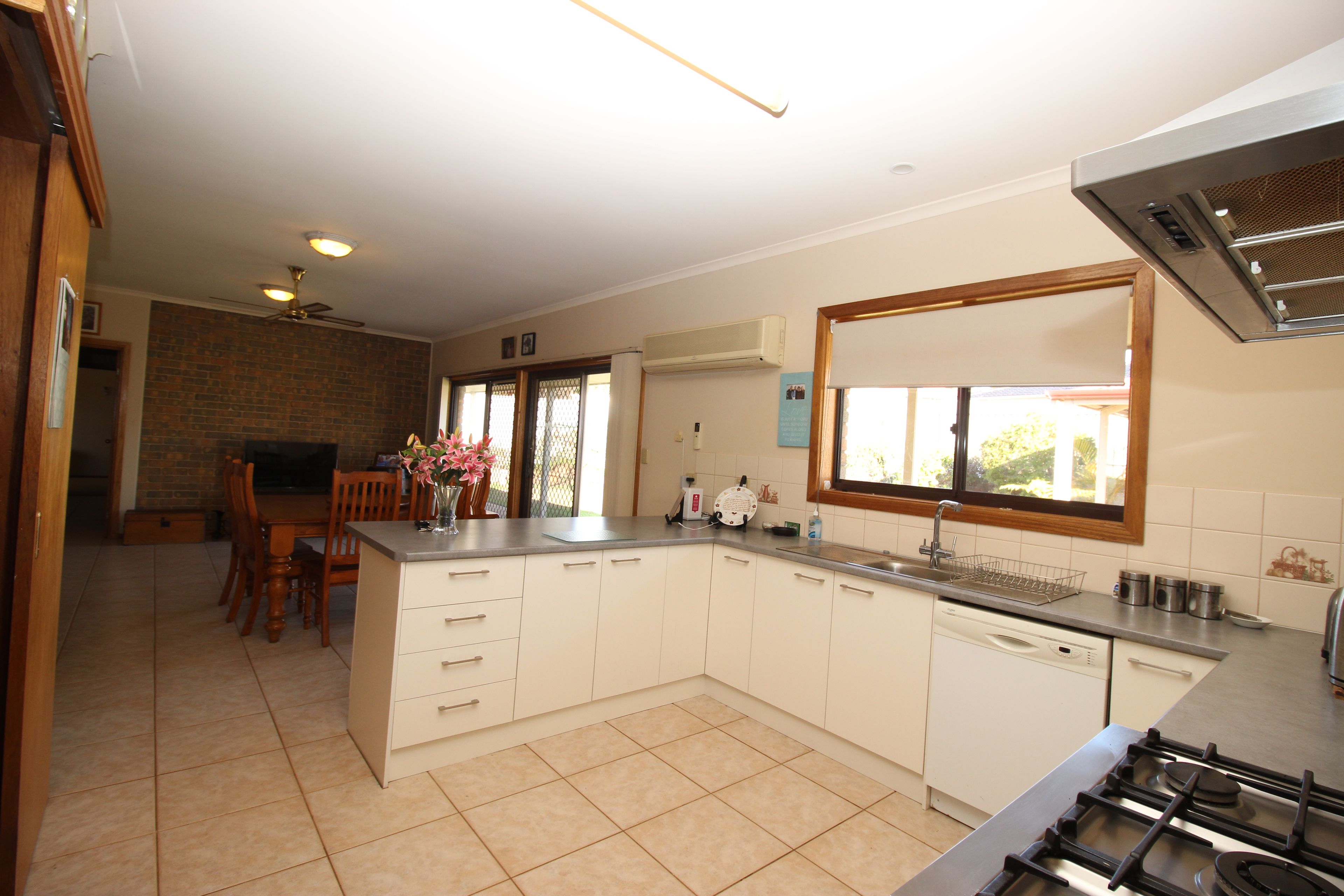 8 Edwards Crescent, Waikerie, SA 5330