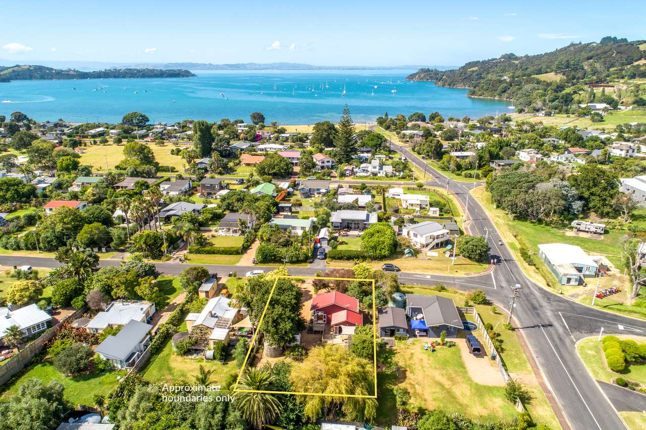 4 Manuka Road, Oneroa, Waiheke Island | Real Estate | Ray White New Zealand