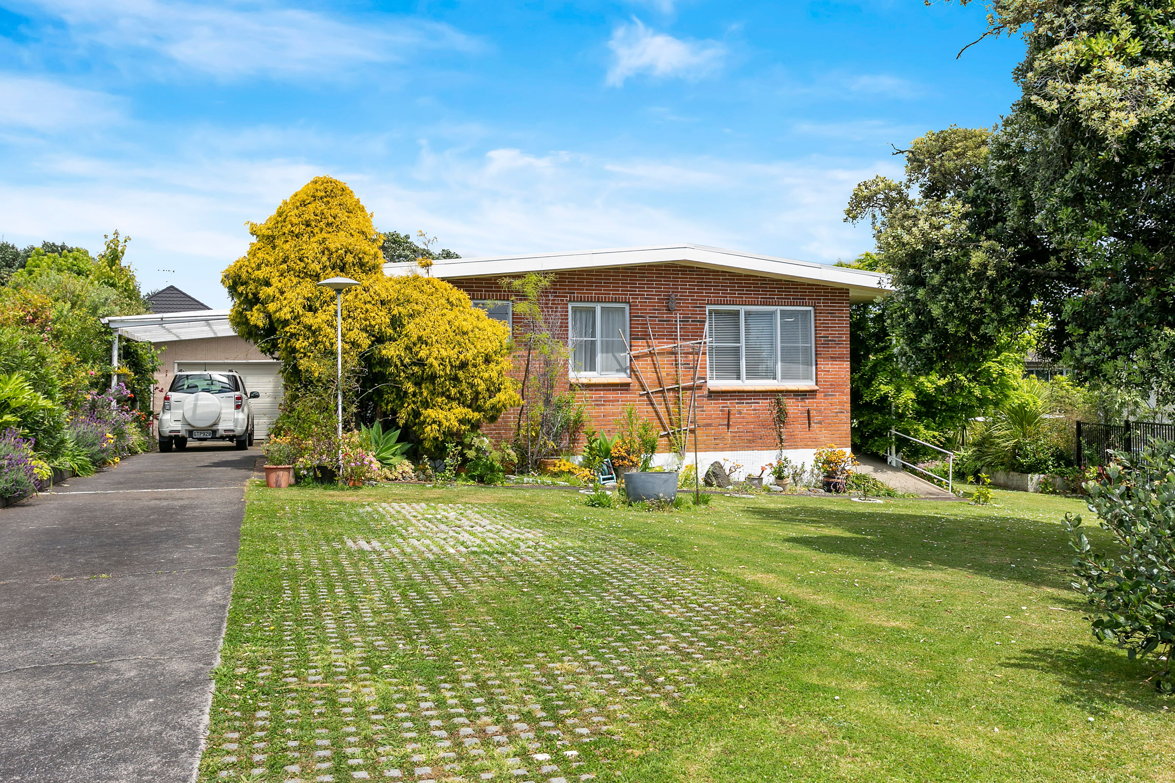 58 Sorrel Crescent, Bucklands Beach, Manukau City