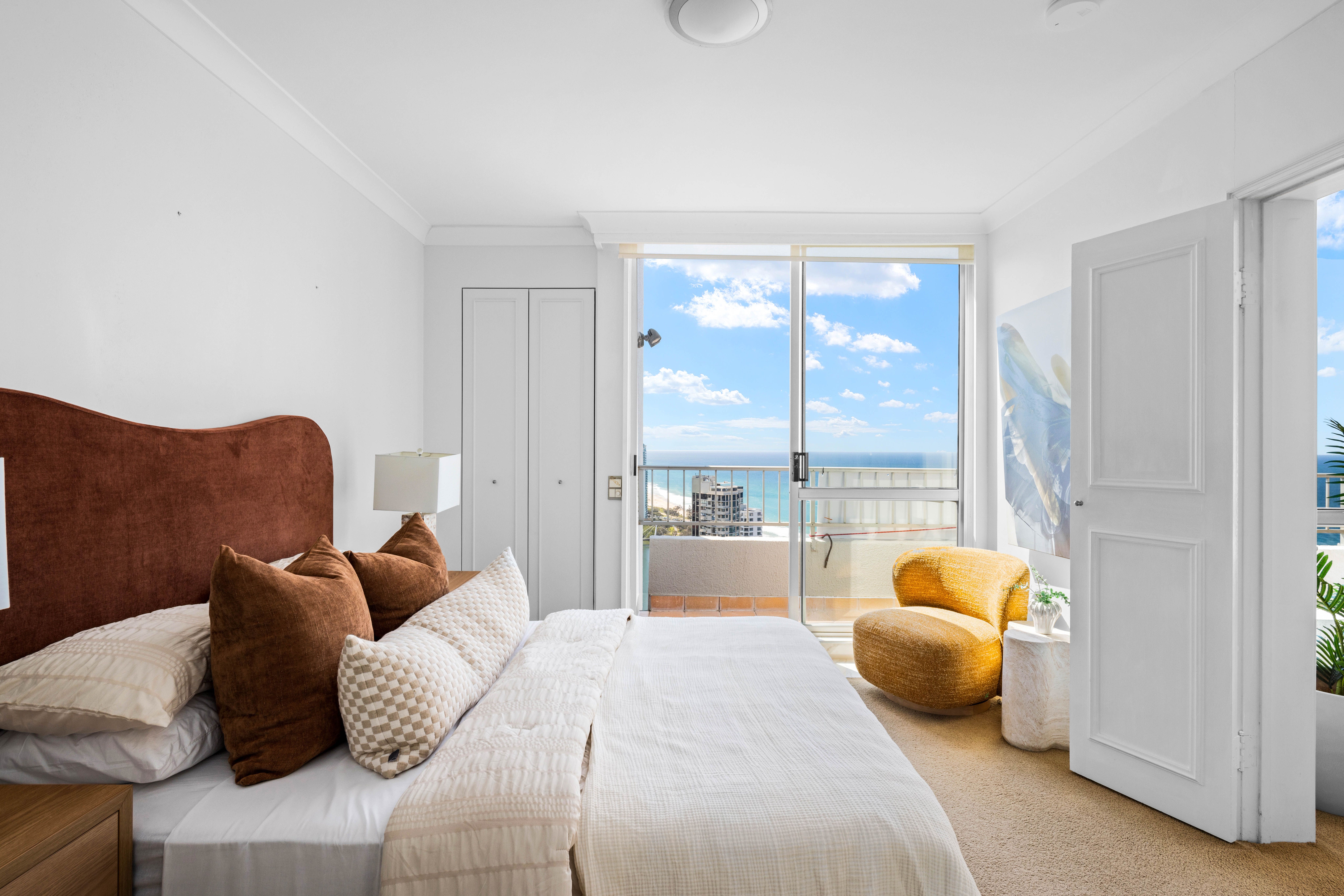 3301/3422 Surfers Paradise Boulevard — photo 6 of 12