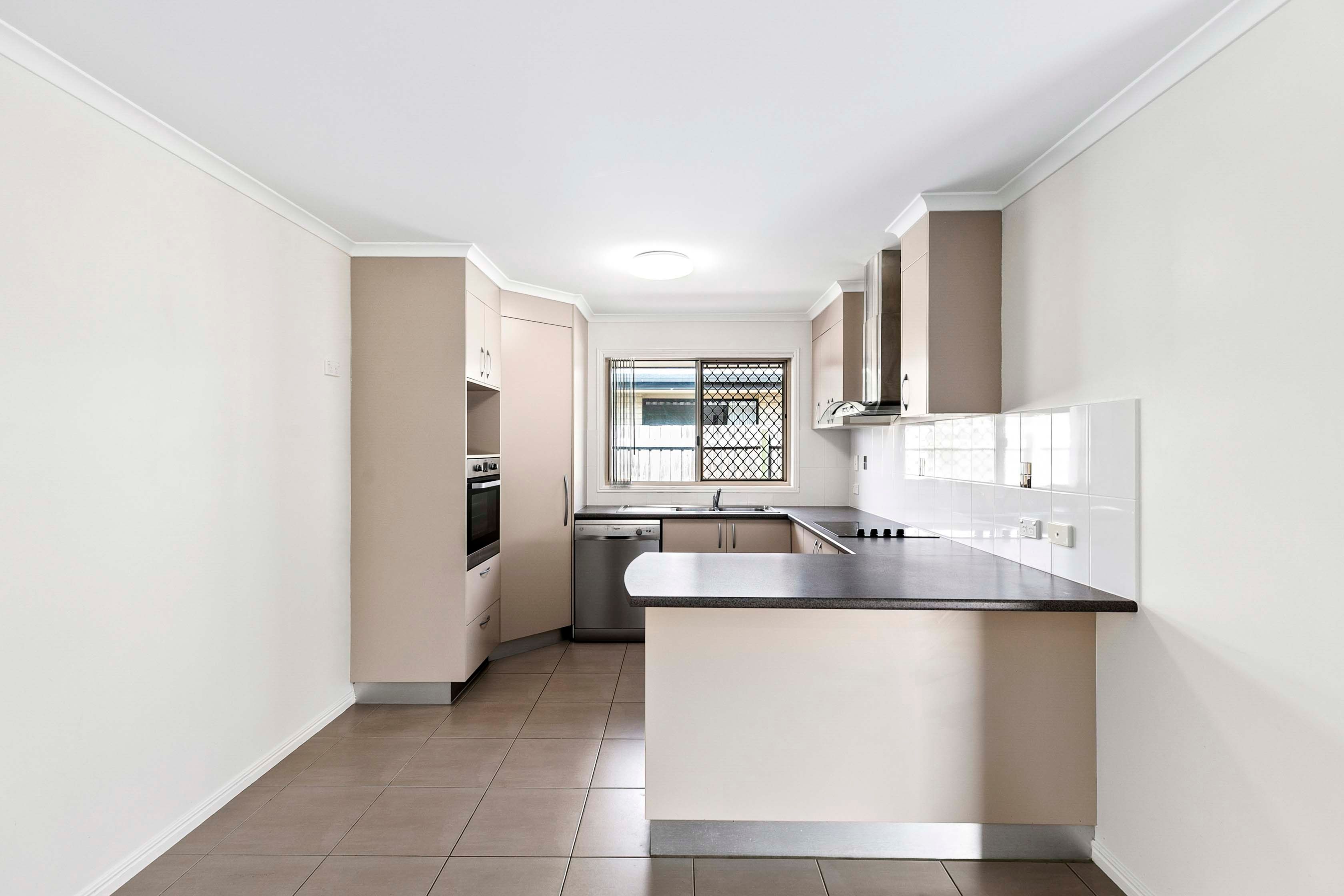 1 Parakeet Circuit, Kawungan, QLD 4655