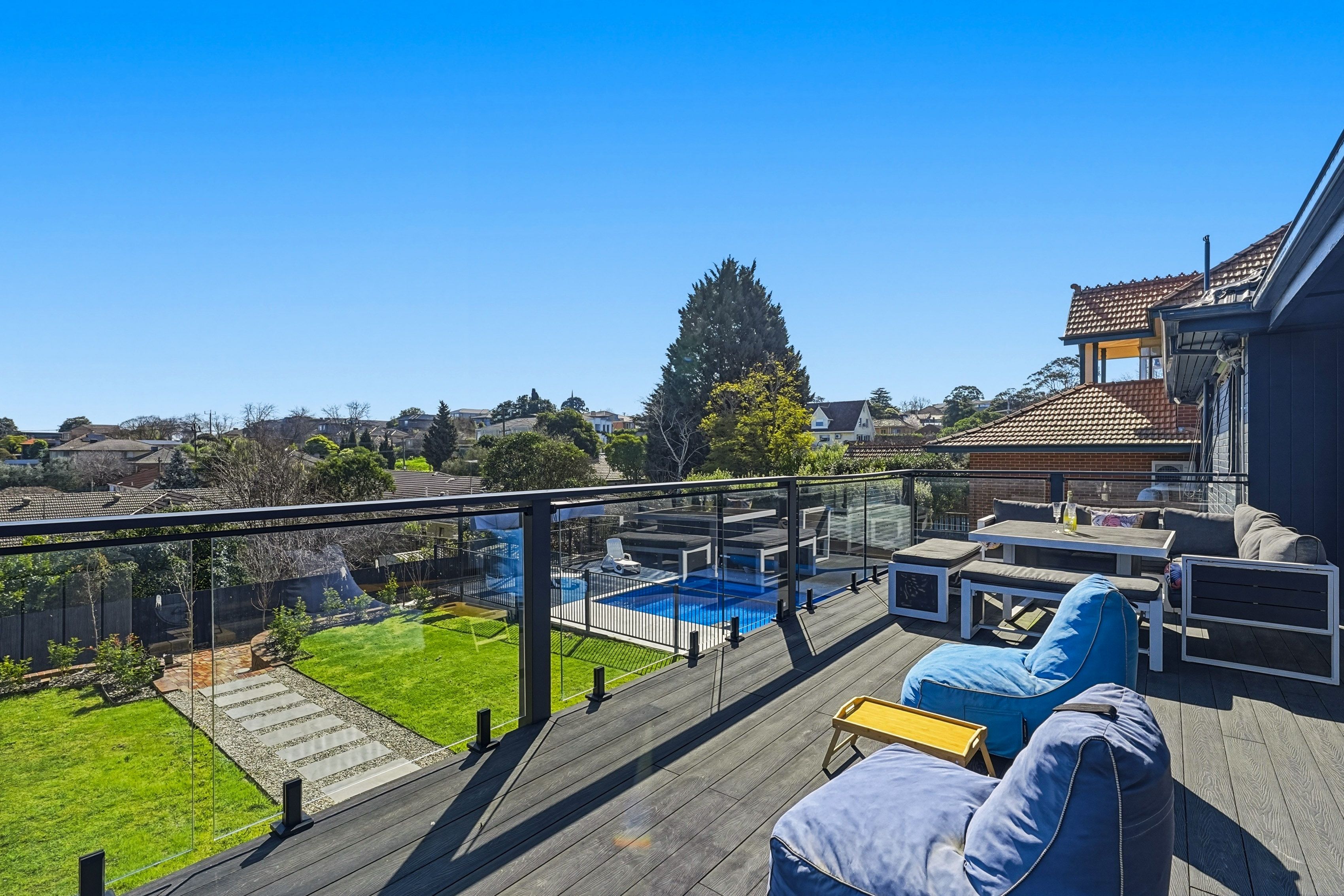 16 Stephens Street — photo 8 of 13