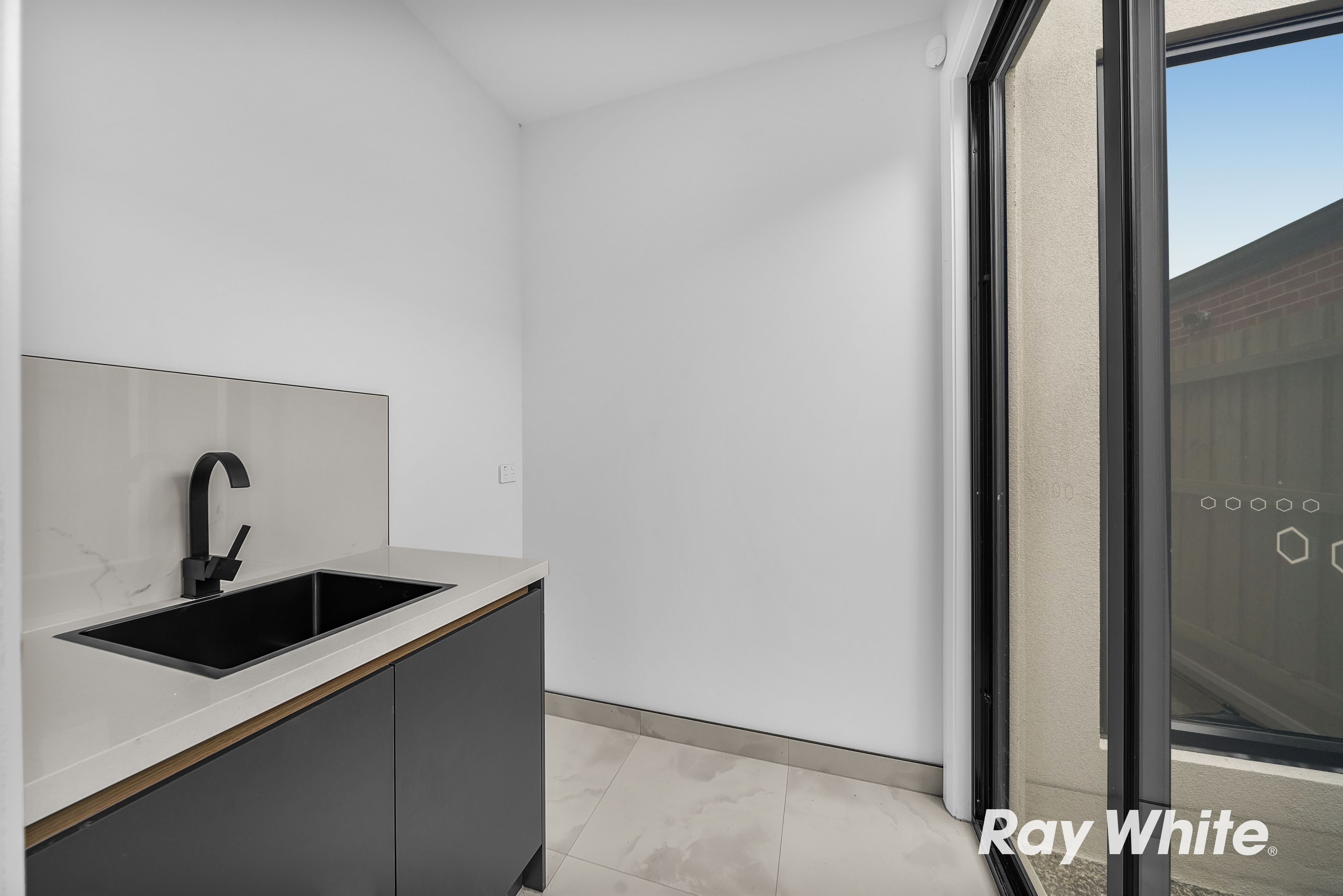 32 Baguette Road — photo 17 of 18