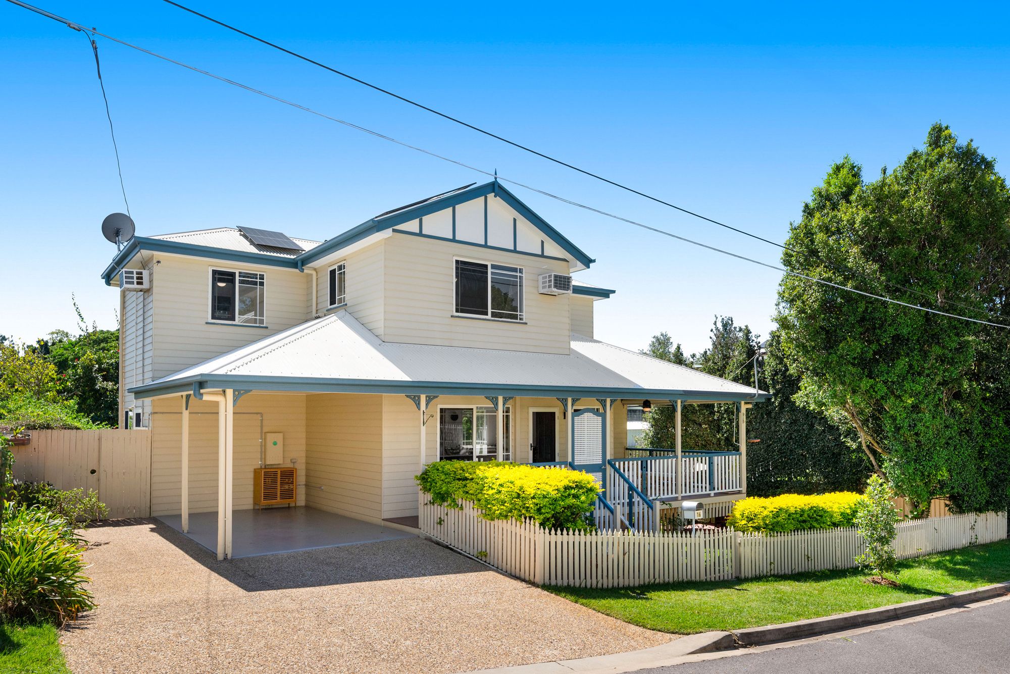 16 Lockyer Street, Camp Hill, QLD 4152