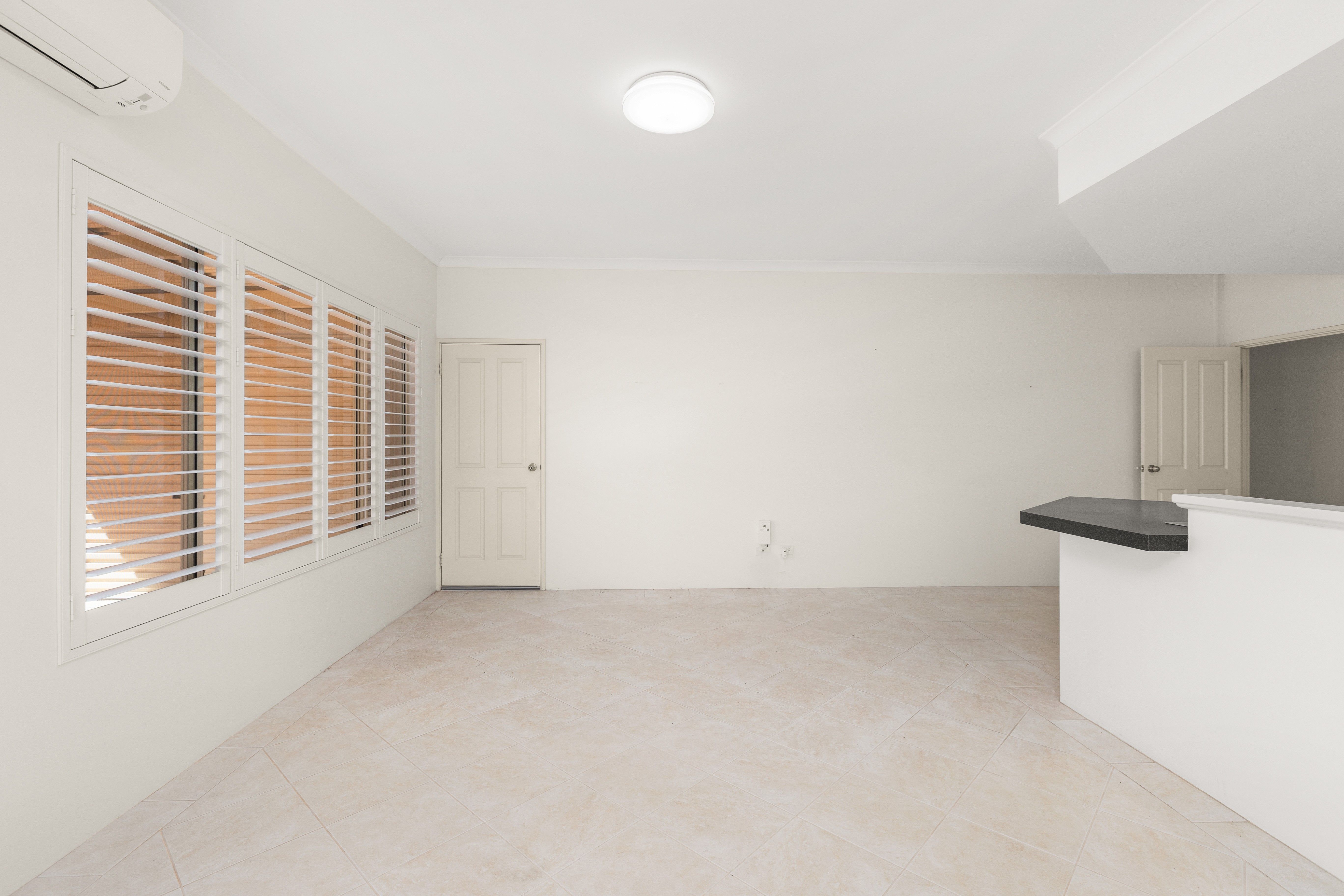 14A Stanbury Crescent — photo 8 of 27