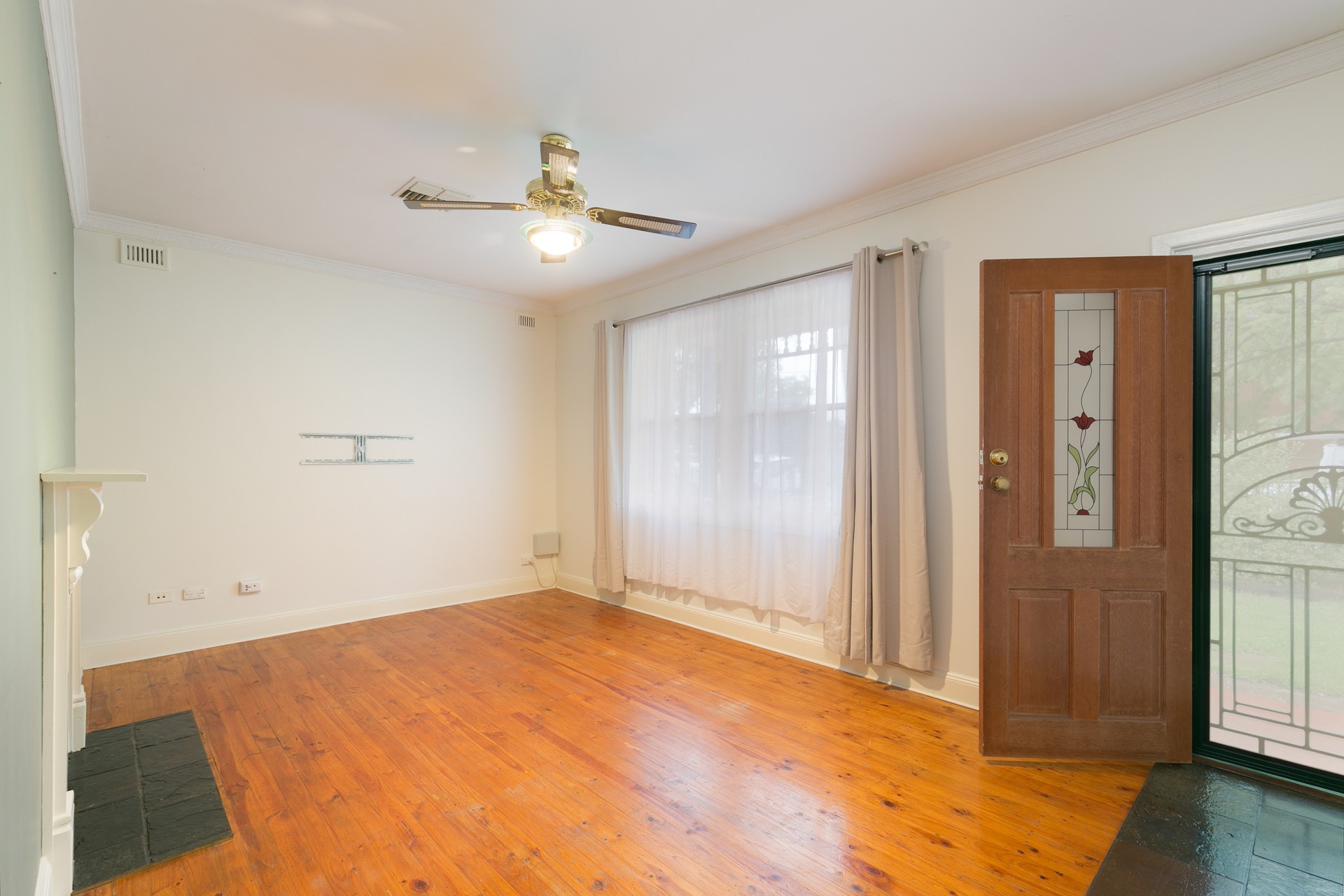 1 Perry Avenue, Daw Park, SA 5041