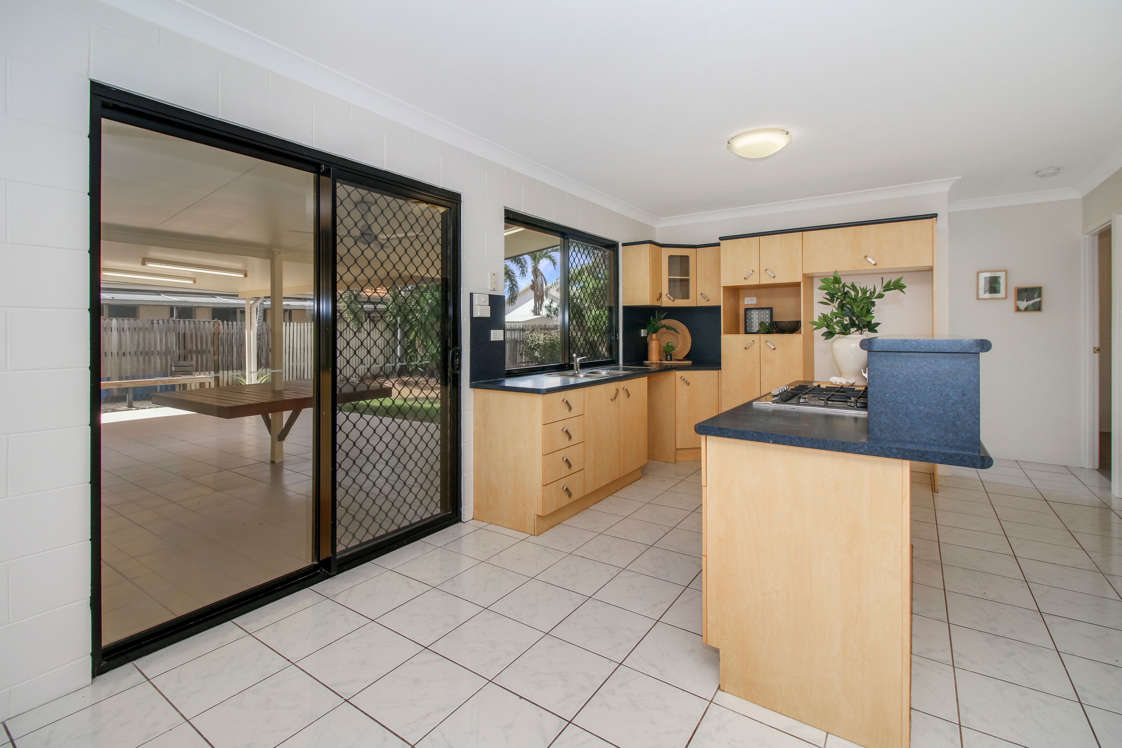 21 Concord Crescent, Kirwan, QLD 4817