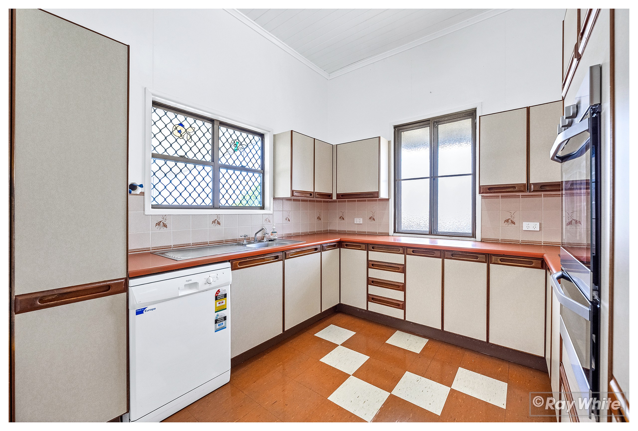 88 Rundle Street, Wandal, QLD 4700