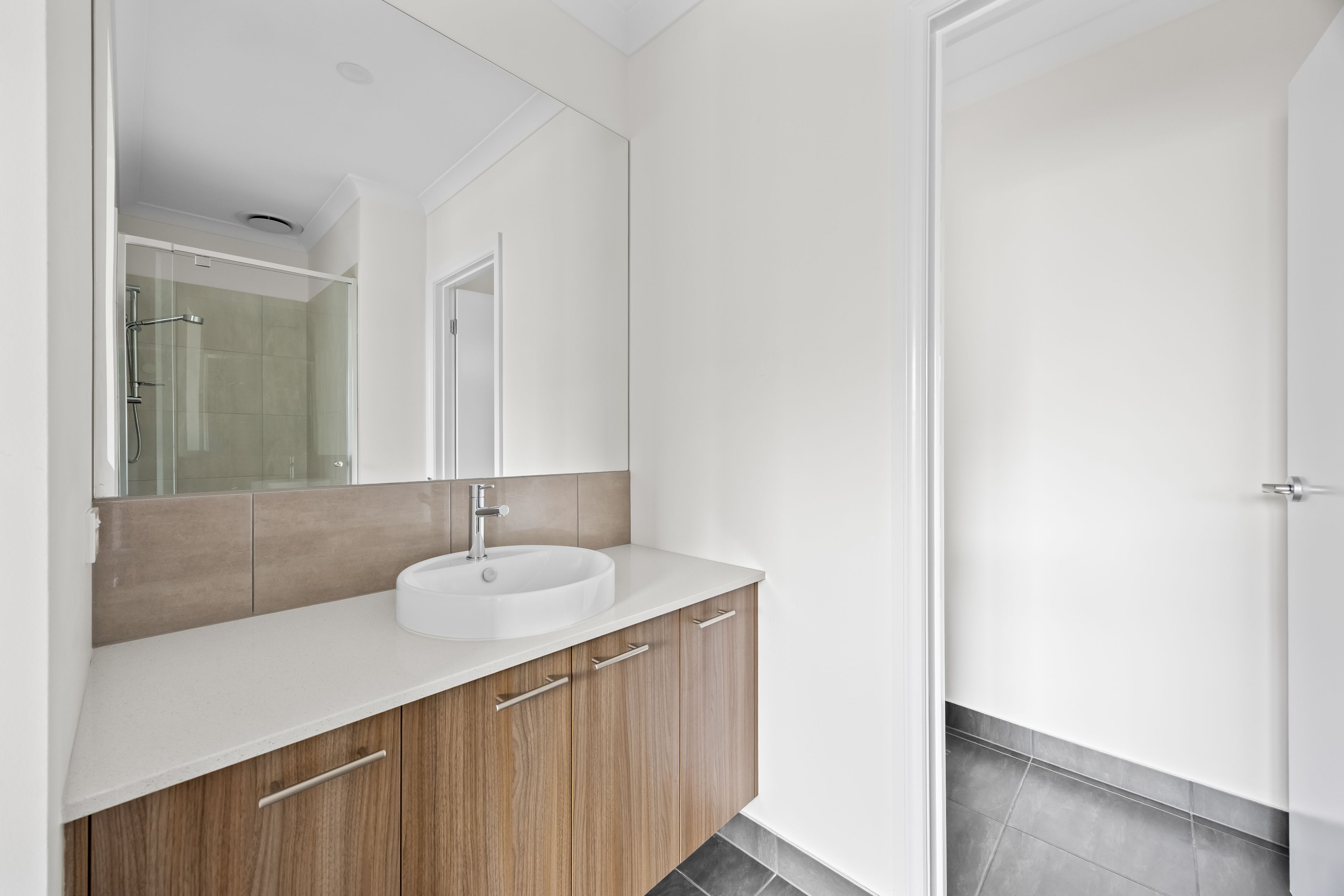 9 McGeachin Street — photo 12 of 15