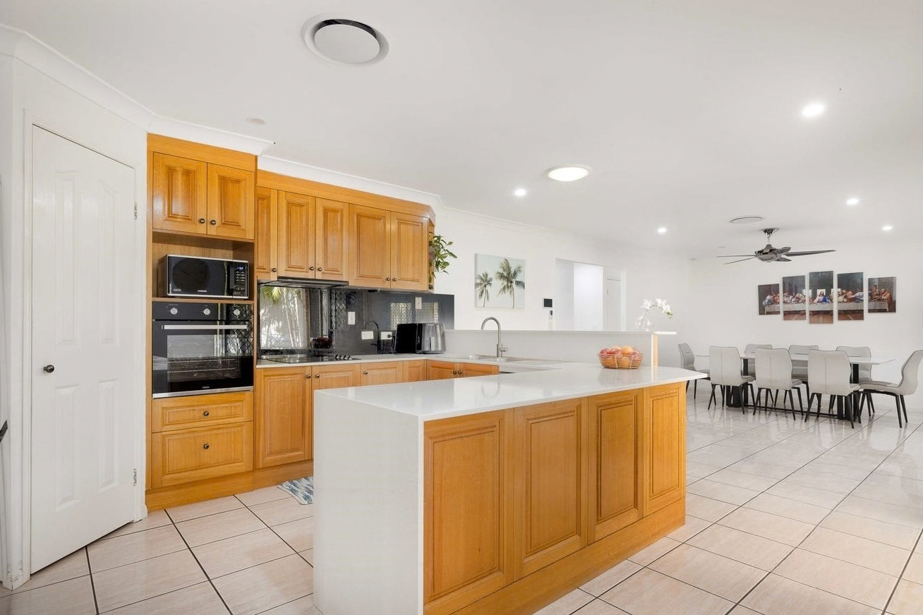 4 Whistler Close — photo 4 of 19