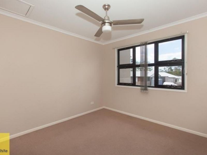 5 Emerald Crescent, Springfield, QLD 4300