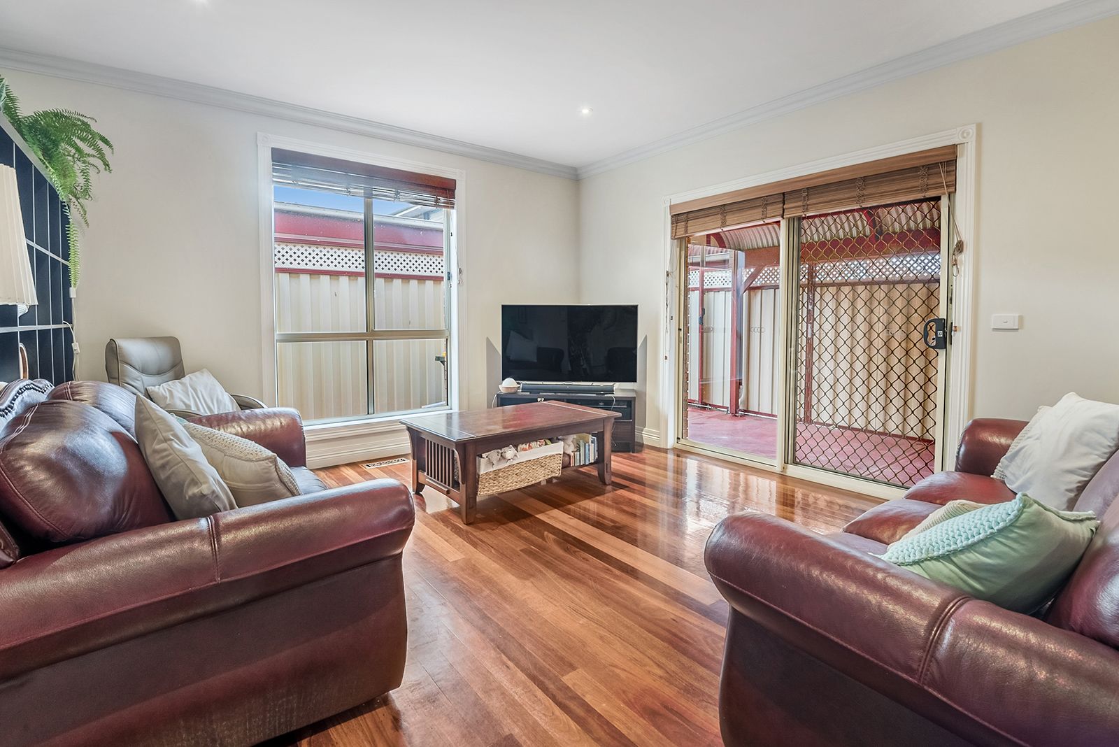 2/18 Lorna Crescent, Sunshine West, VIC 3020
