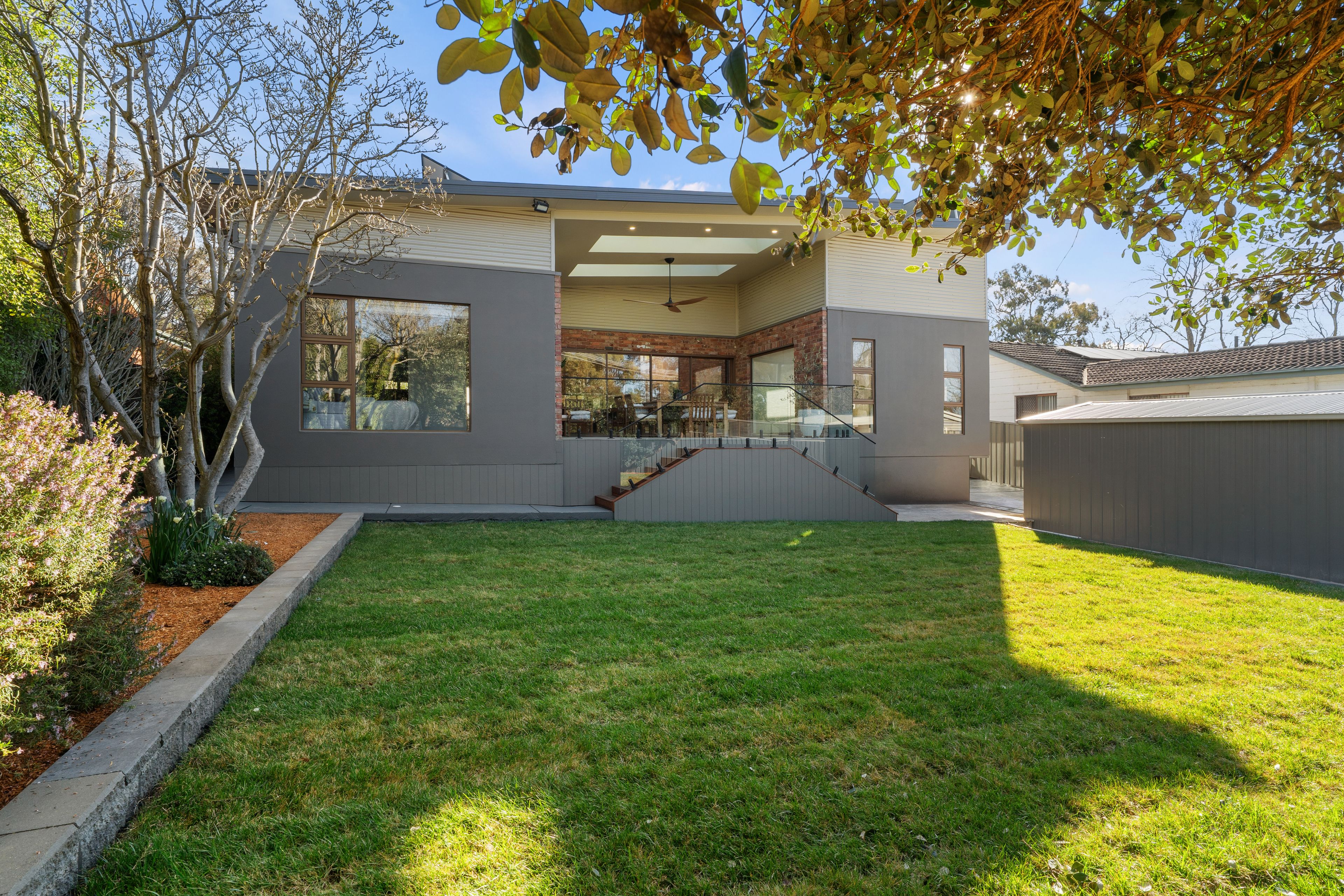 15 Henry Street — photo 18 of 23