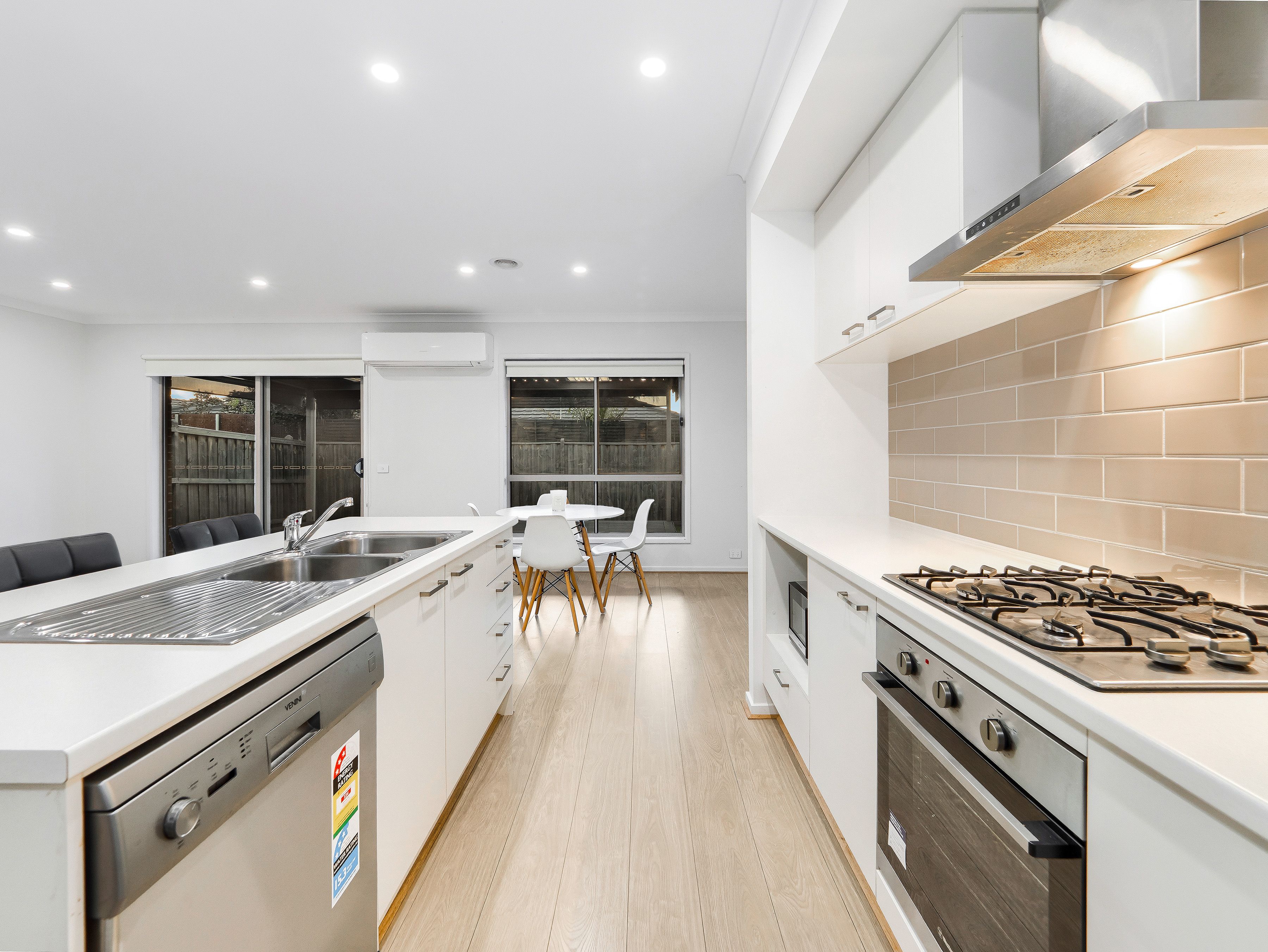 13 Limandus Crescent — photo 6 of 30