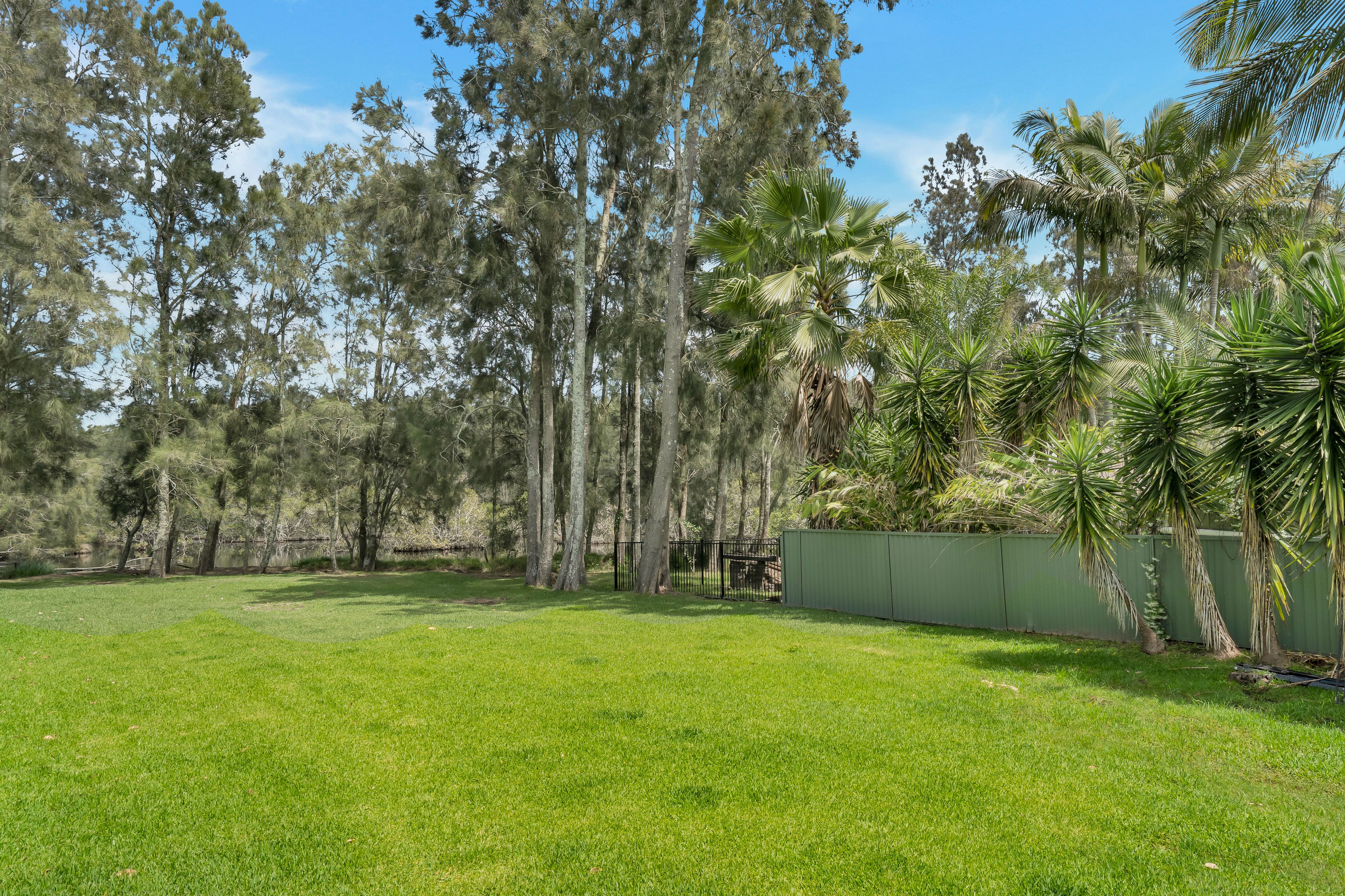 49 Kincumber Crescent — photo 15 of 20