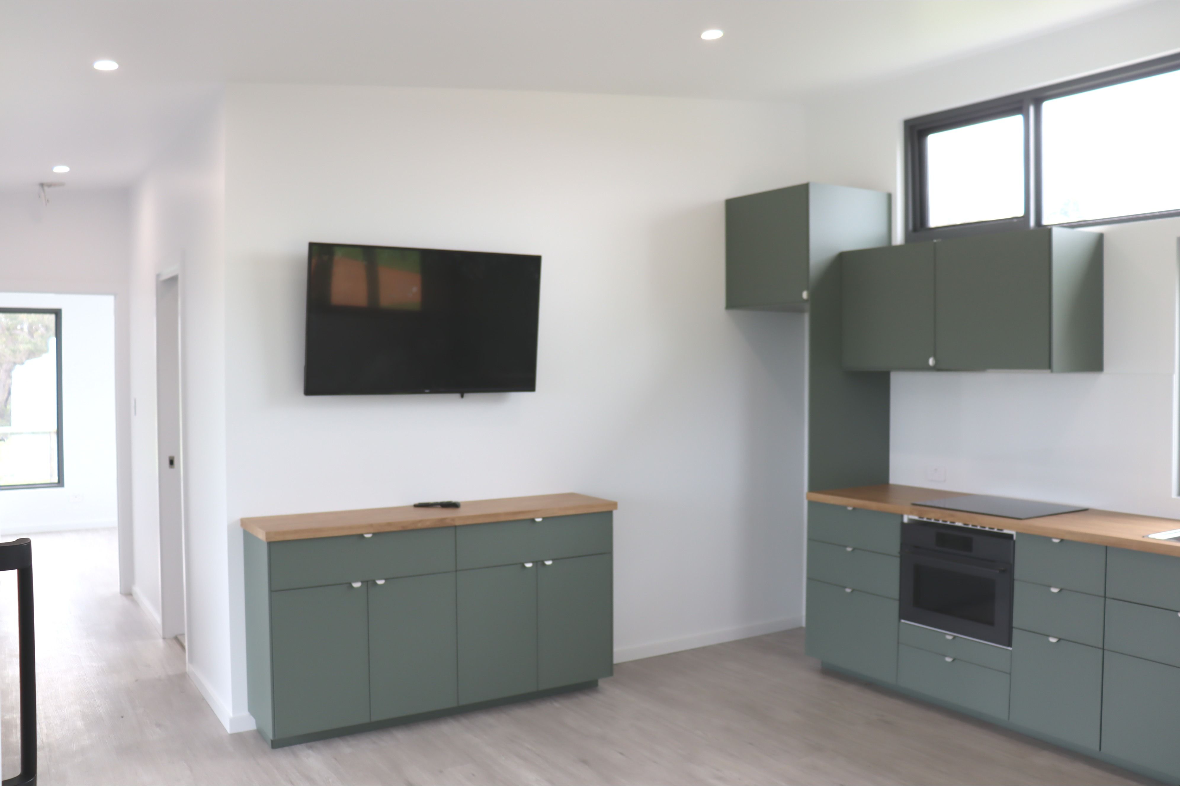 323 Board Road — photo 3 of 19