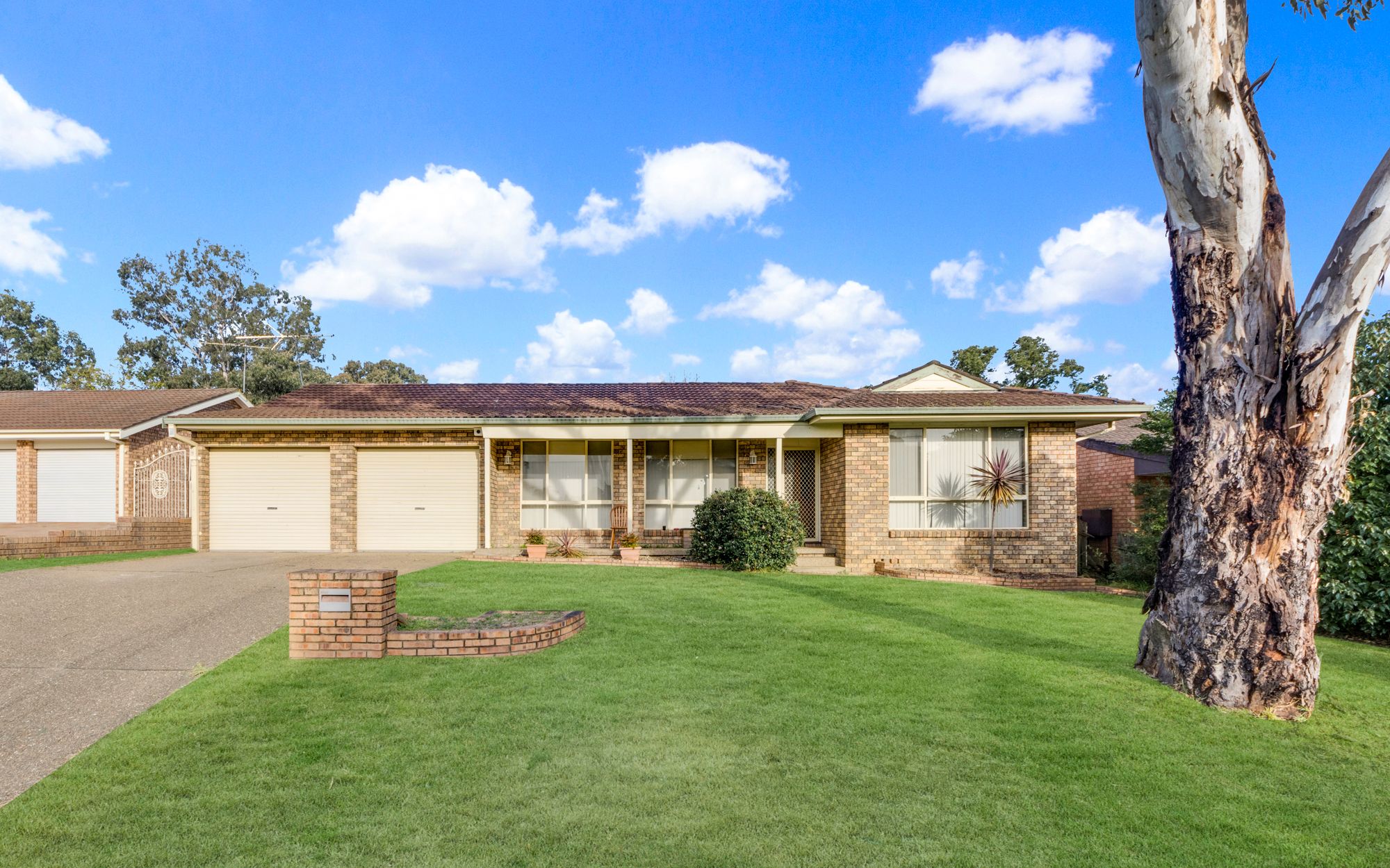 16 Francis Street, Minto NSW 2566