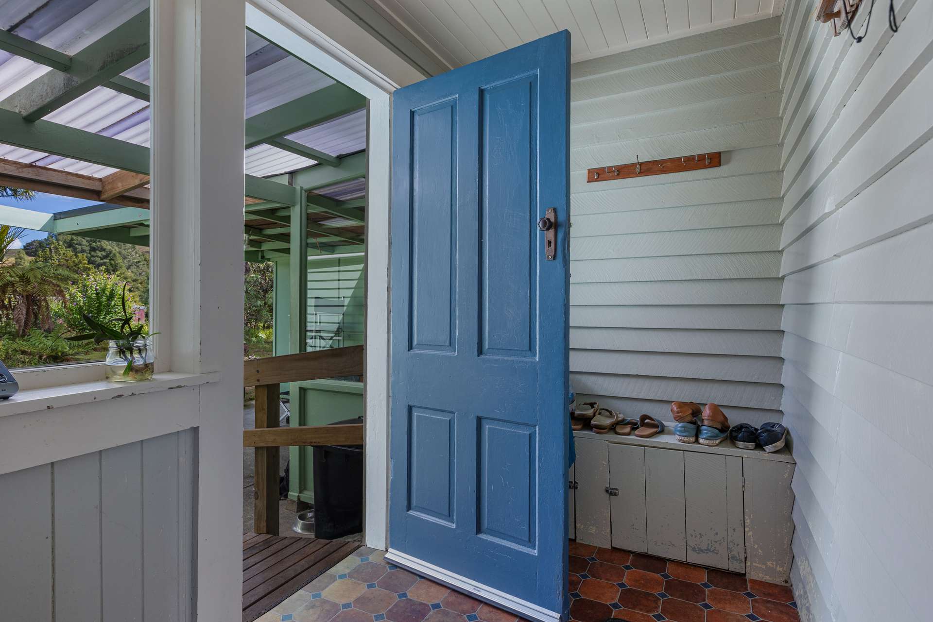 593 Peria Road photo 17