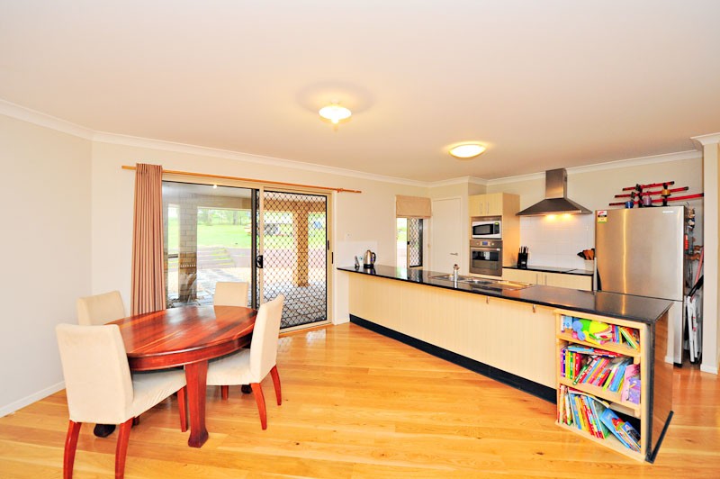 10 Waugh Court, New Beith, QLD 4124