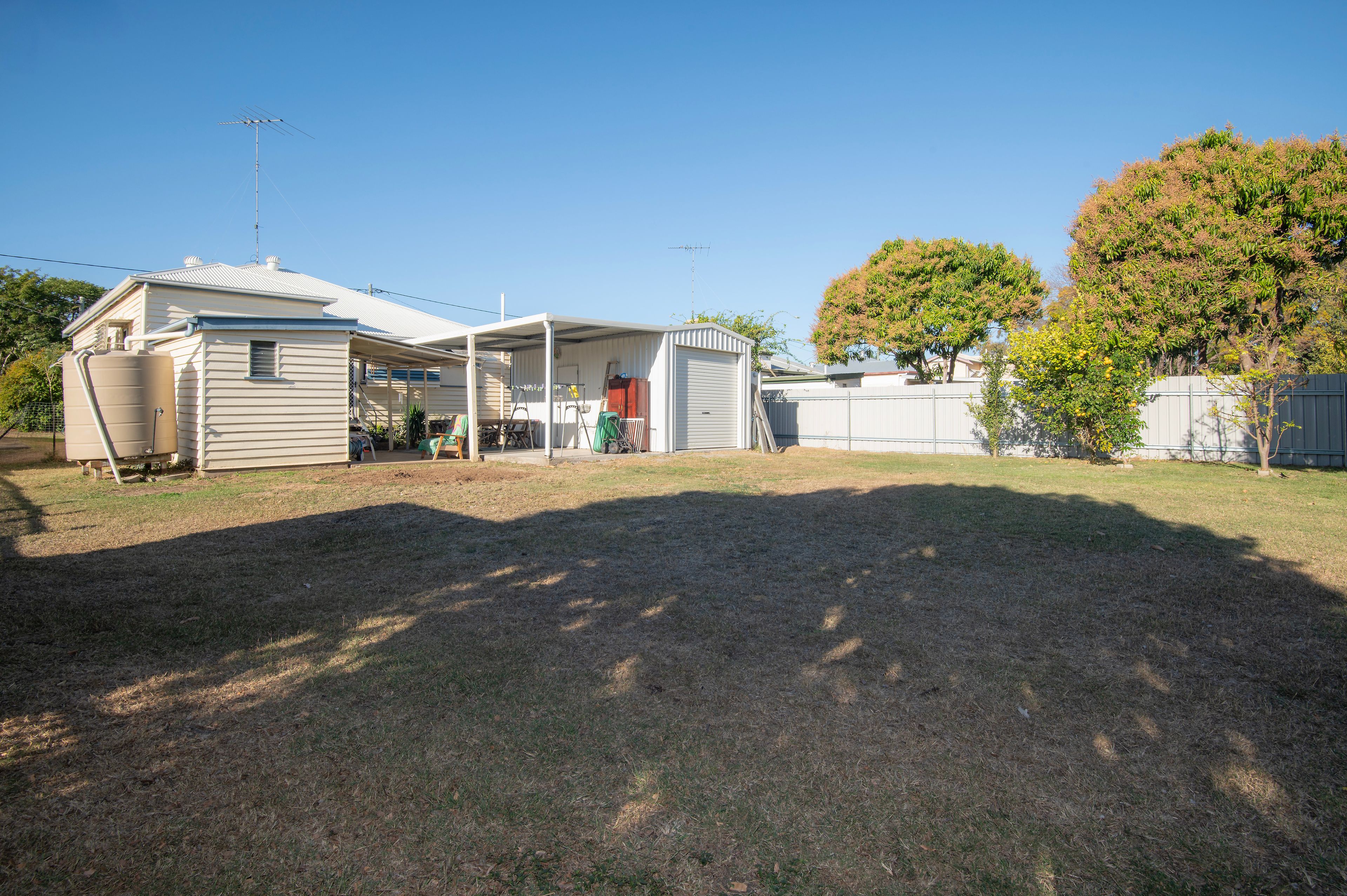 147 Kariboe Street — photo 13 of 16