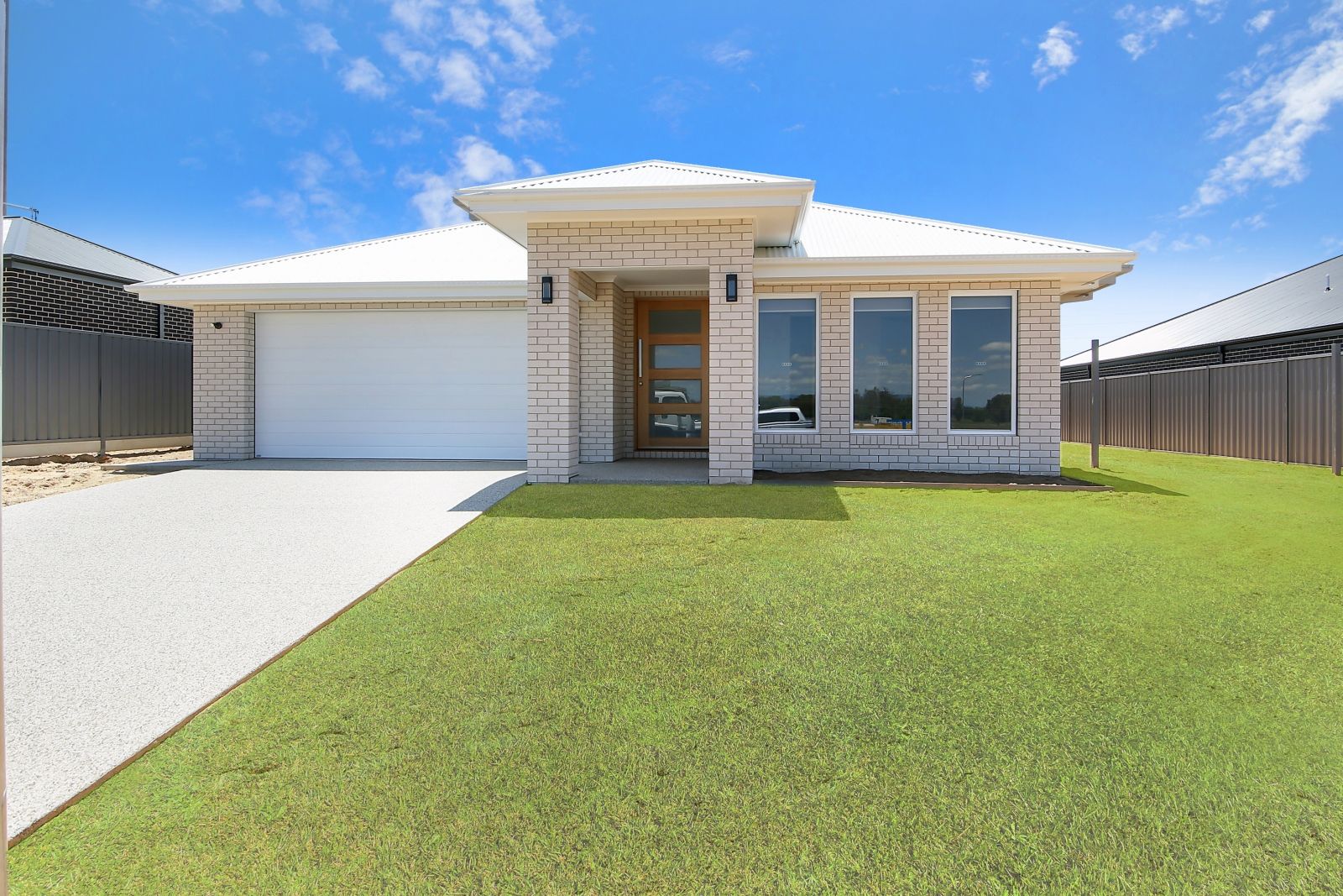 89 Hillford Circuit — photo from Ray White Albury North