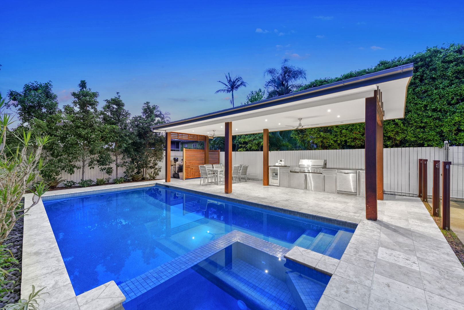 18 Gordon Street, Hendra, QLD 4011