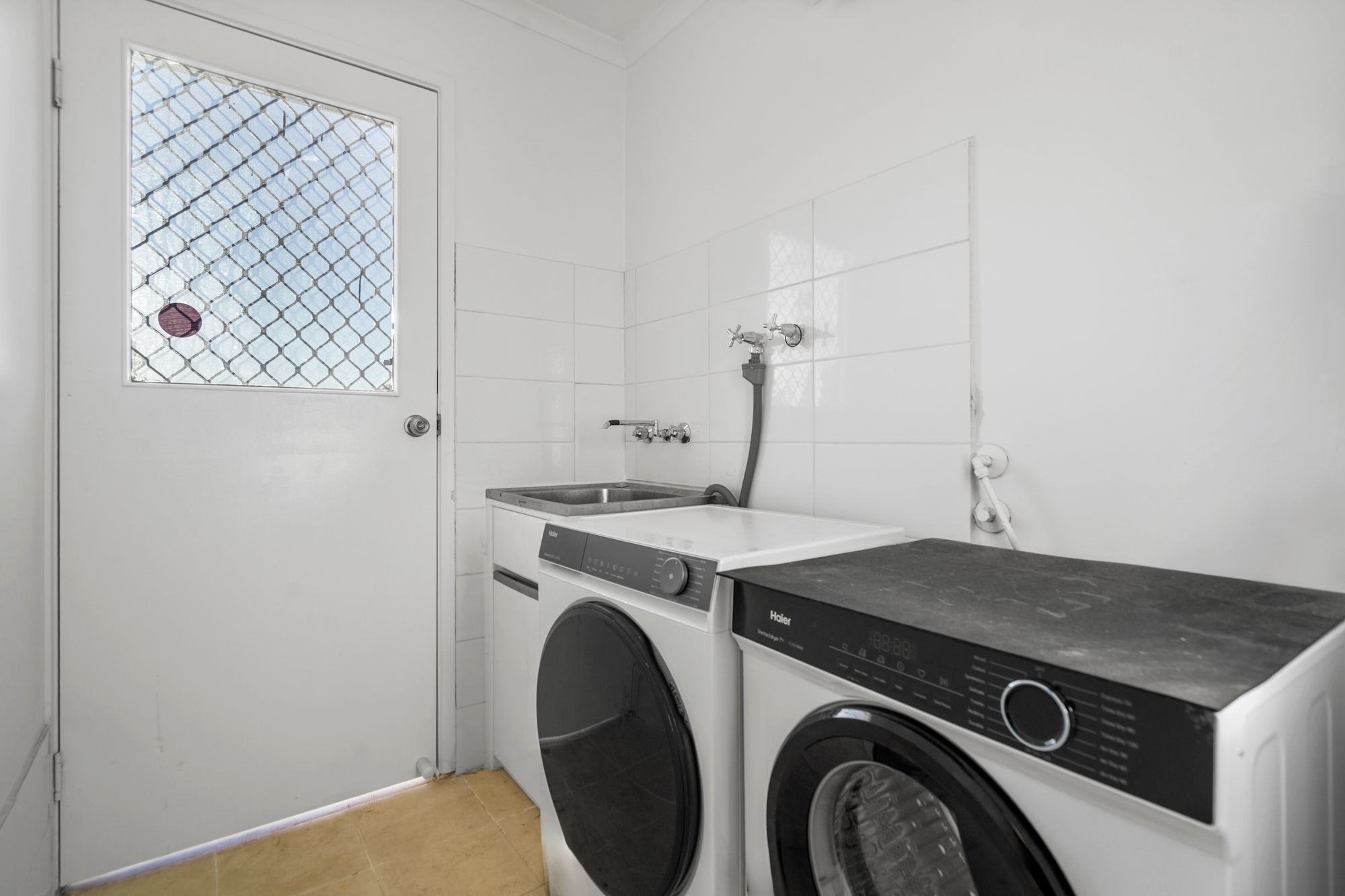 10 Devine Street — photo 11 of 22