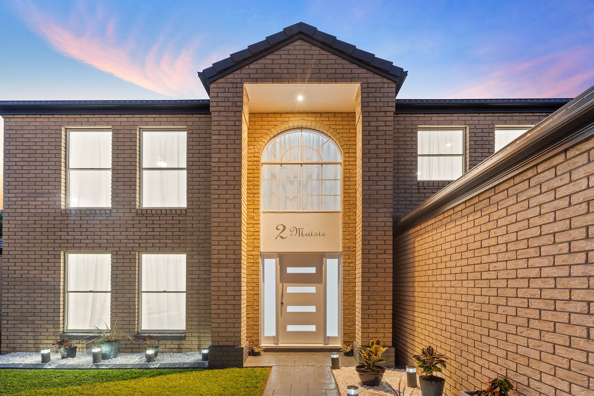 2 Maisie Place, Eight Mile Plains, QLD 4113