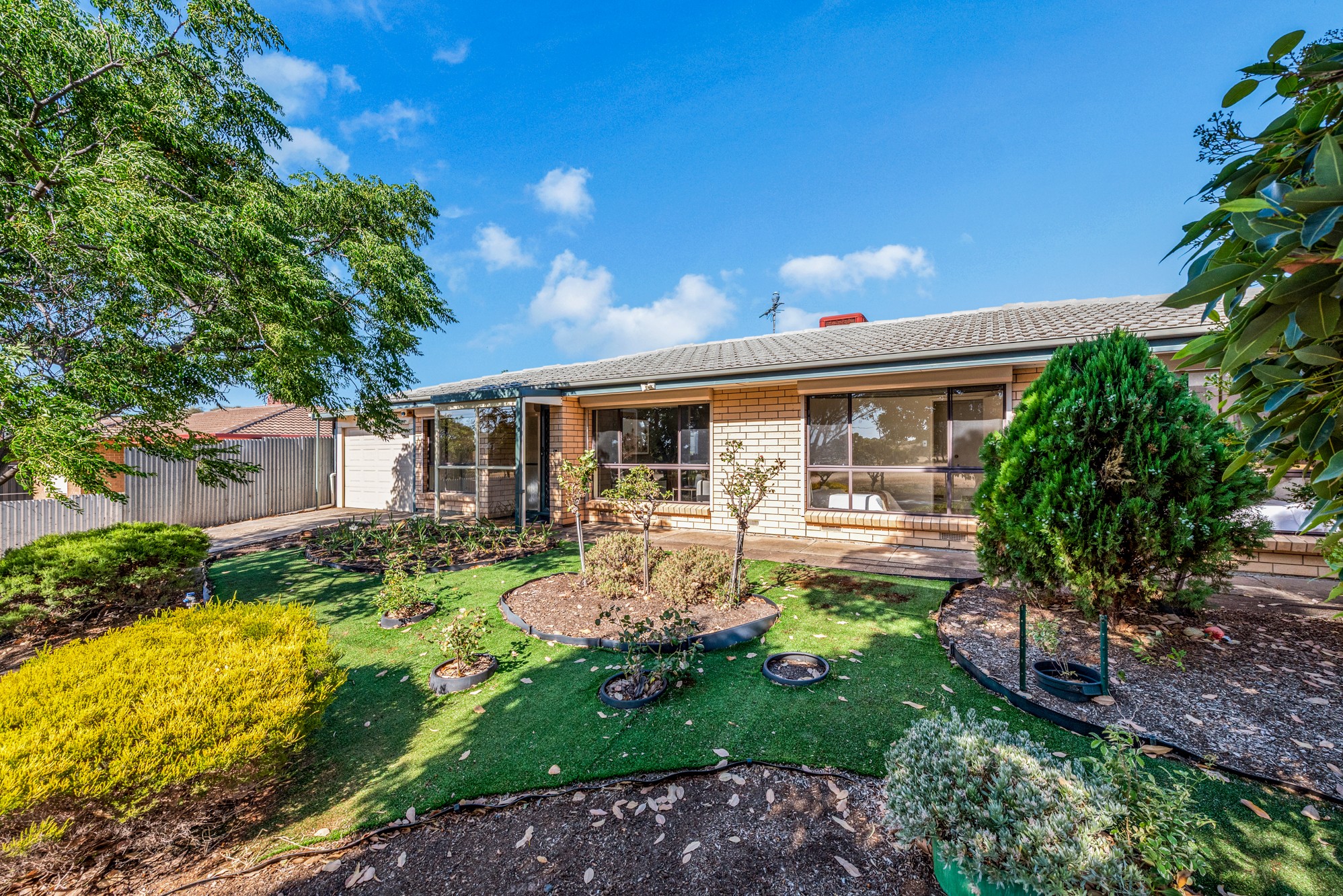 18 Brentwood Drive, Huntfield Heights, SA 5163