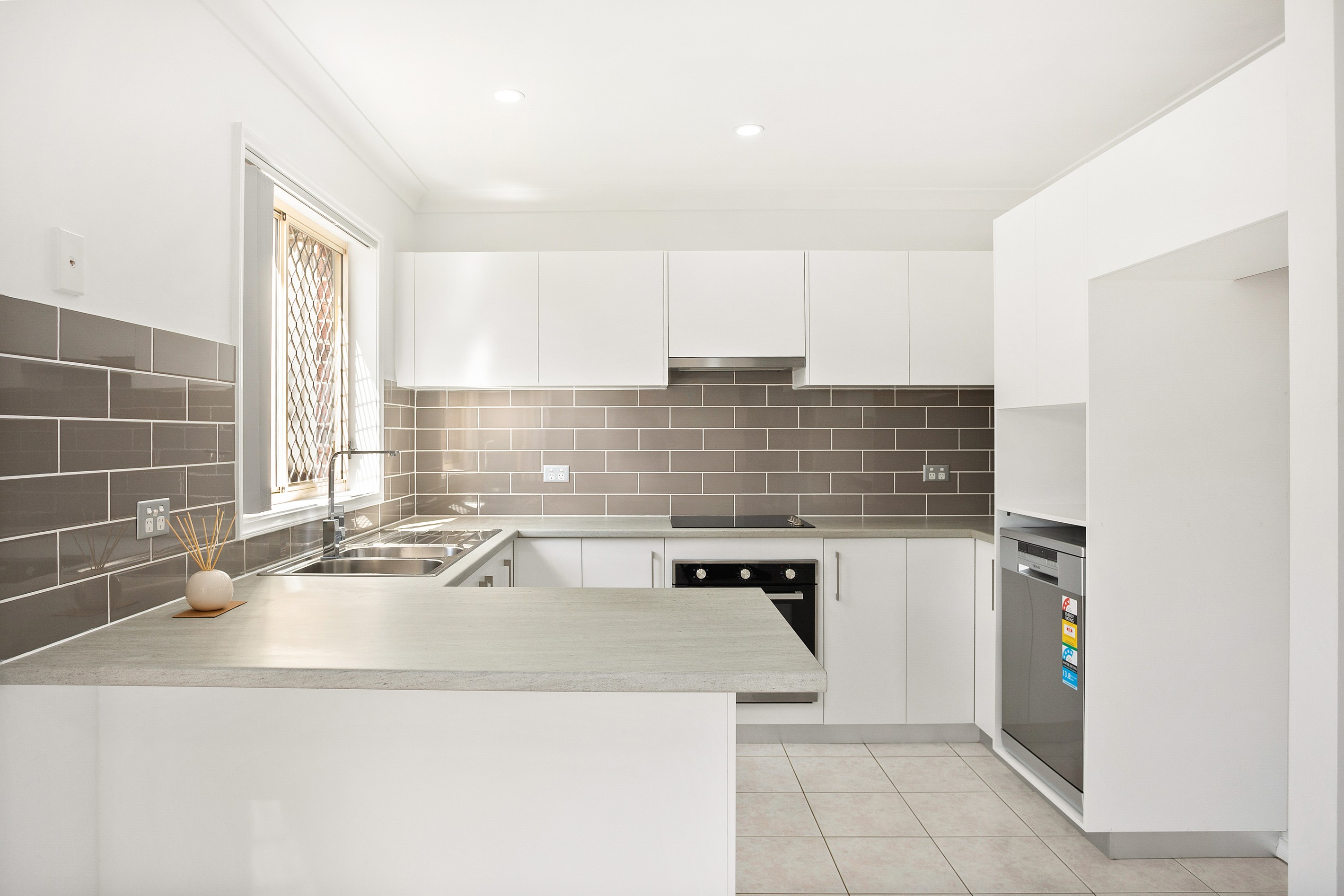 2/43 Baragoot Road, Flinders, NSW 2529