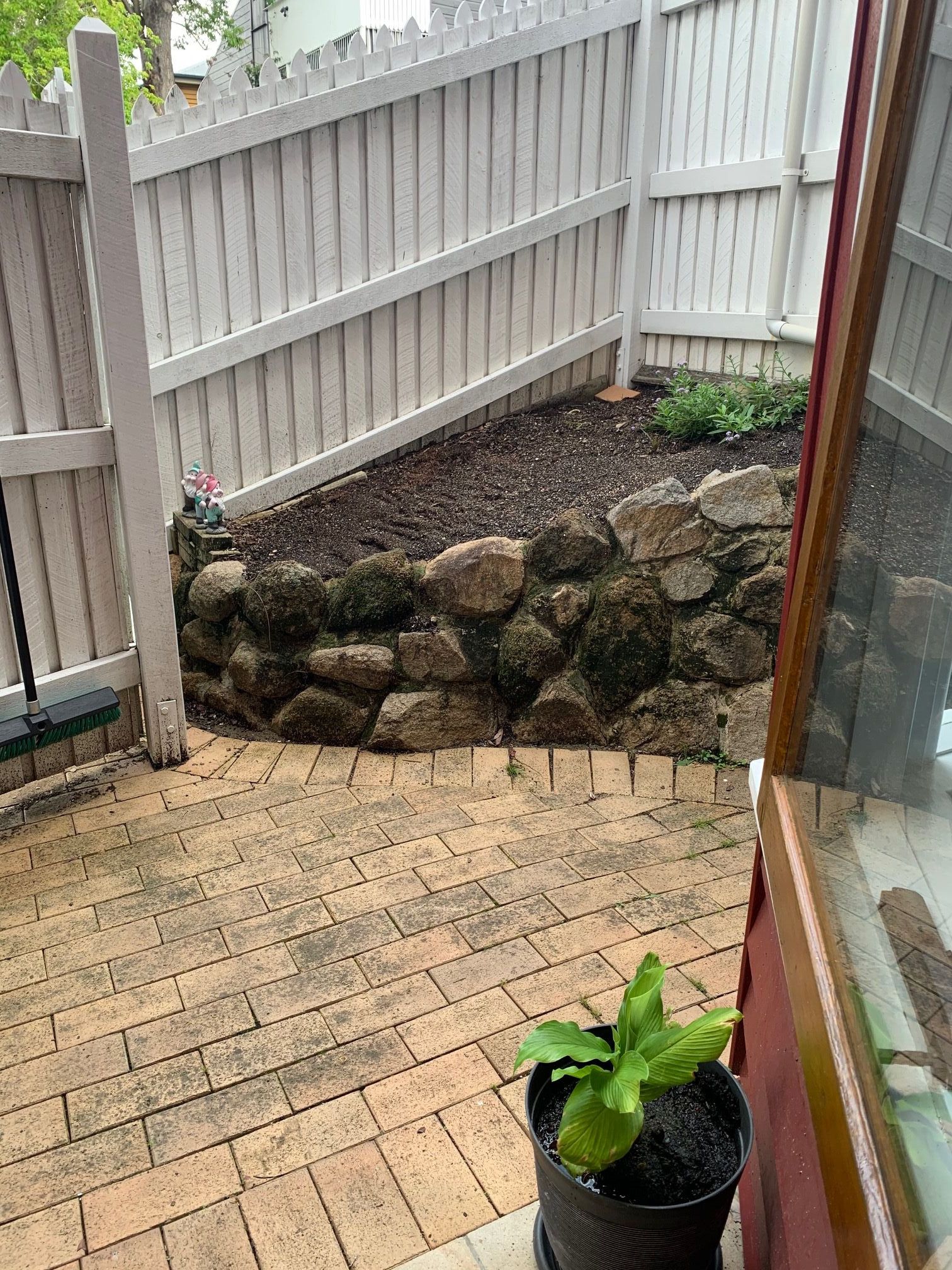 4/15 Latrobe Terrace — photo 7 of 8