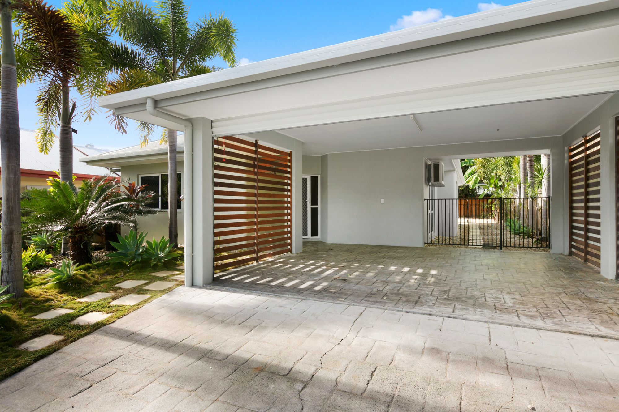 8 Capri Close, Kewarra Beach, QLD 4879