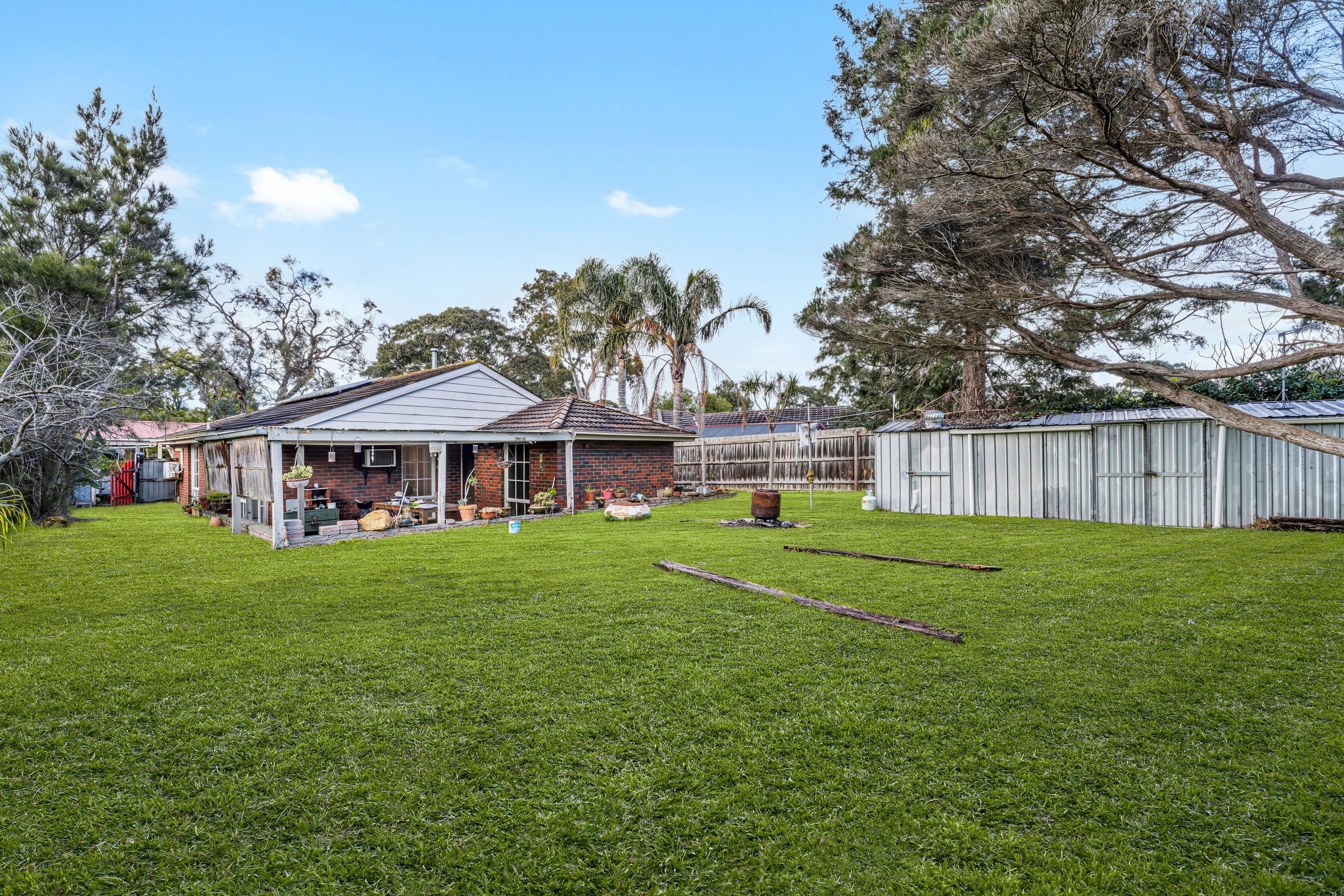 4 Moorhen Crescent — photo 11 of 17