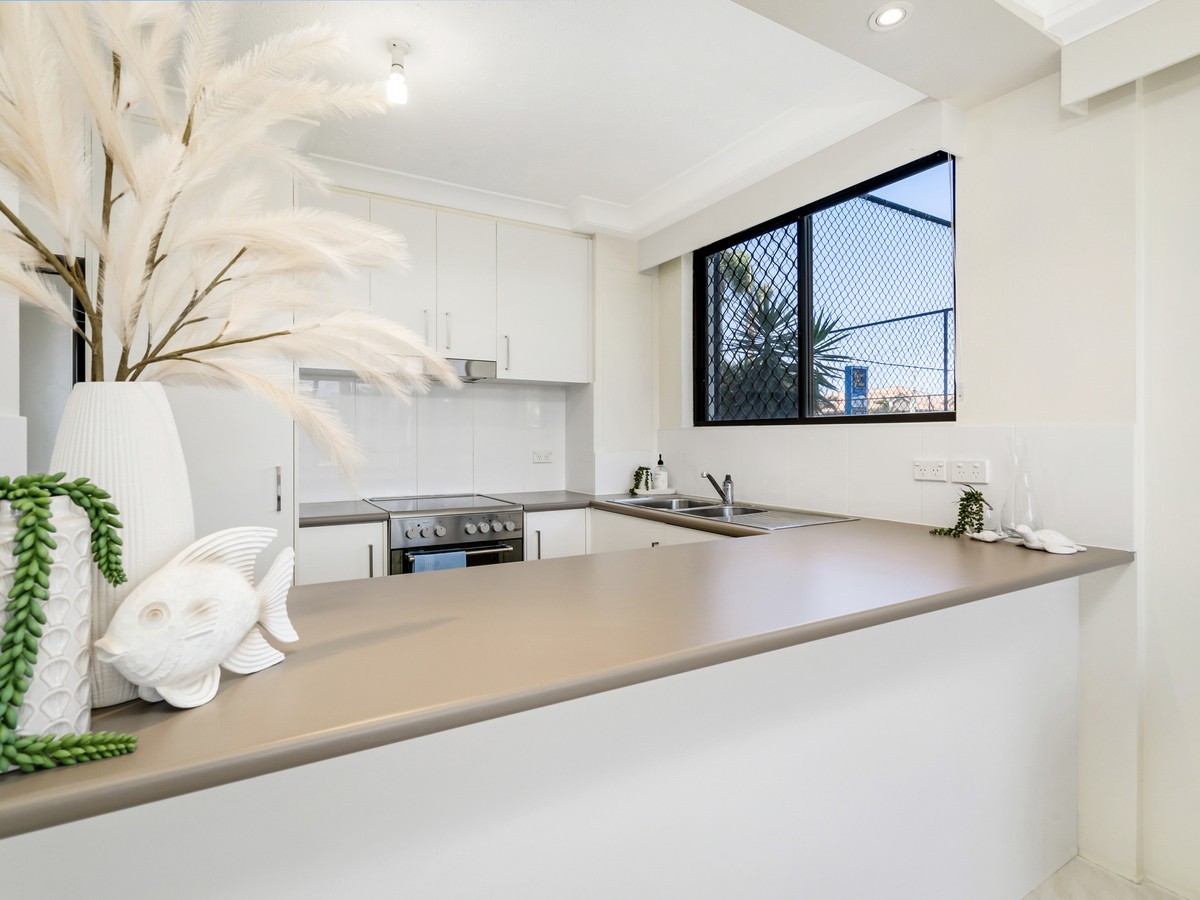 1/973 Gold Coast Highway, Palm Beach, QLD 4221