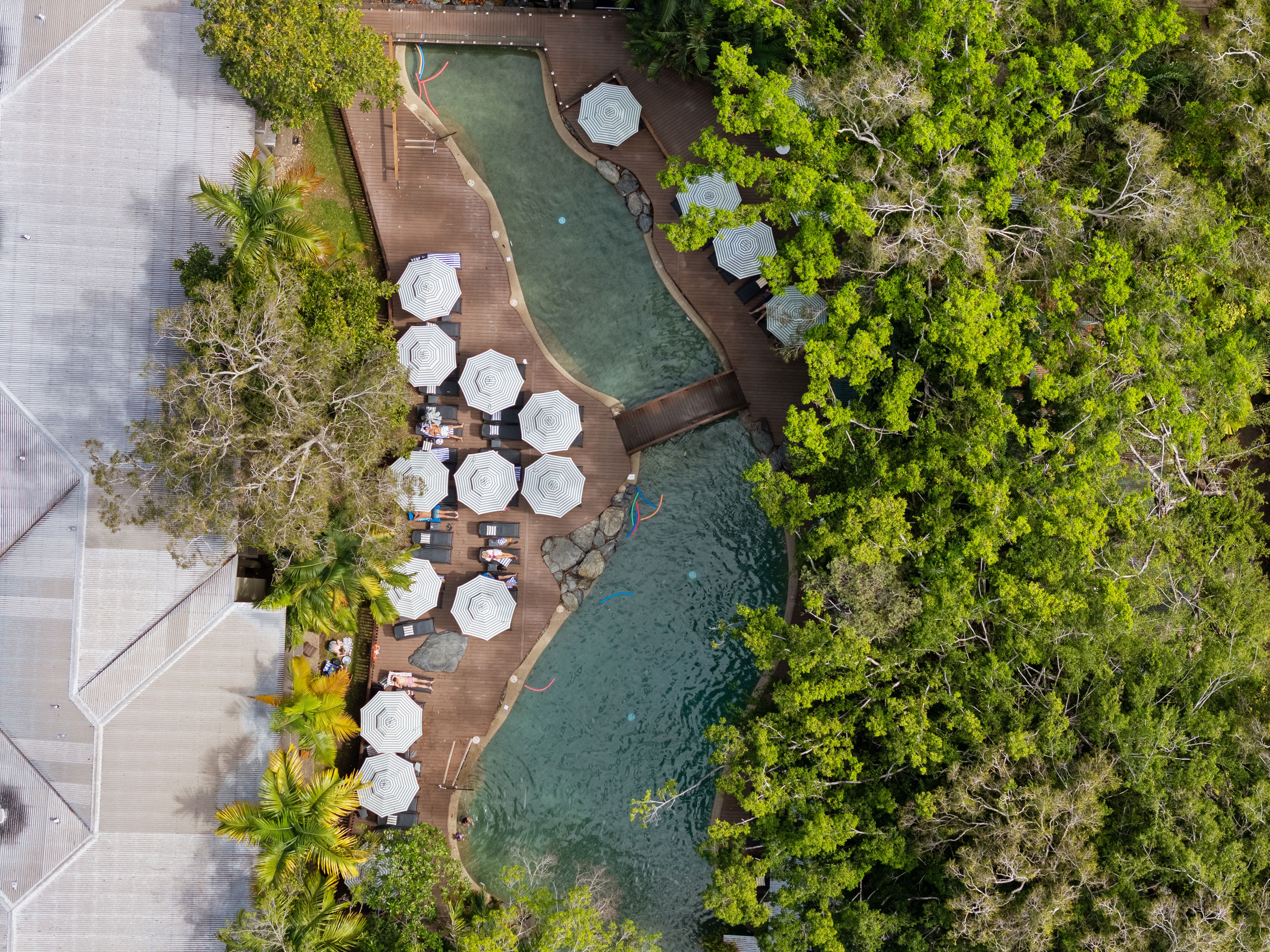 D352/316 Port Douglas Road — photo 7 of 18