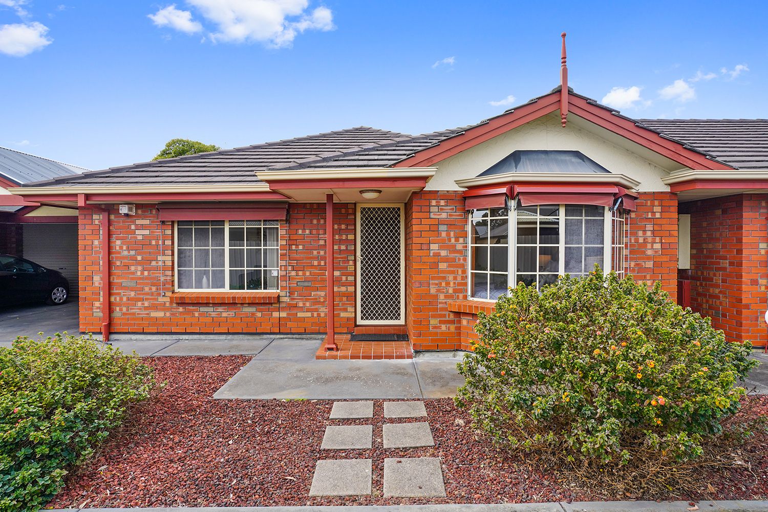 2 Avalon Road, Marion SA 5043