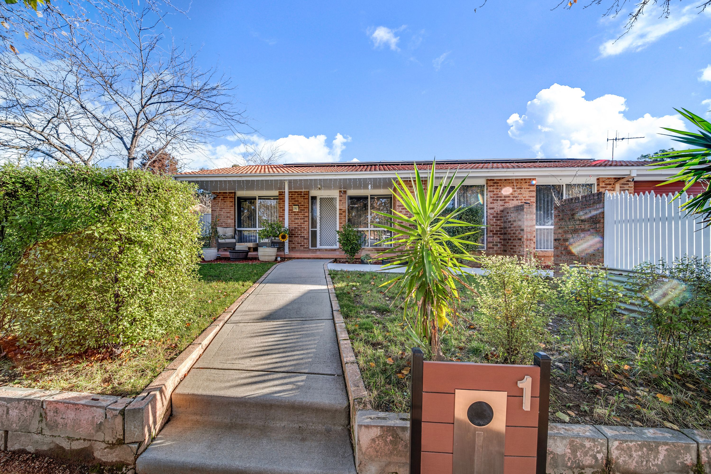 1 Burhop Close, Theodore, ACT 2905