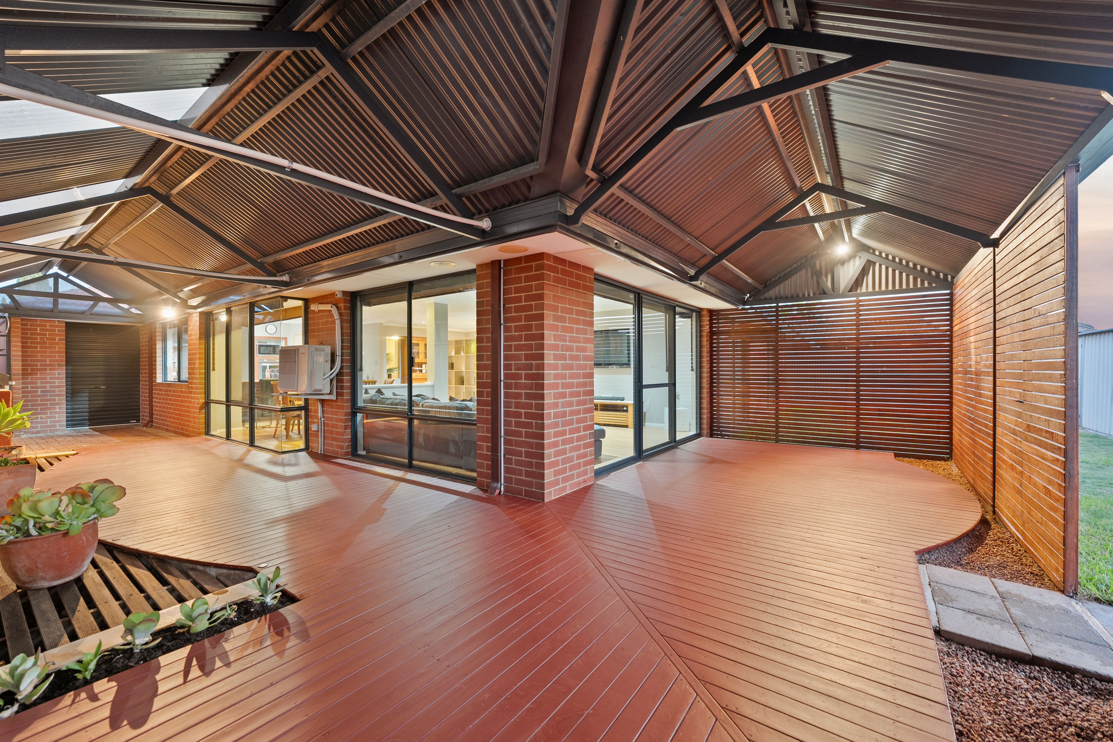 12 Ambleside Parade, Waikiki, WA 6169