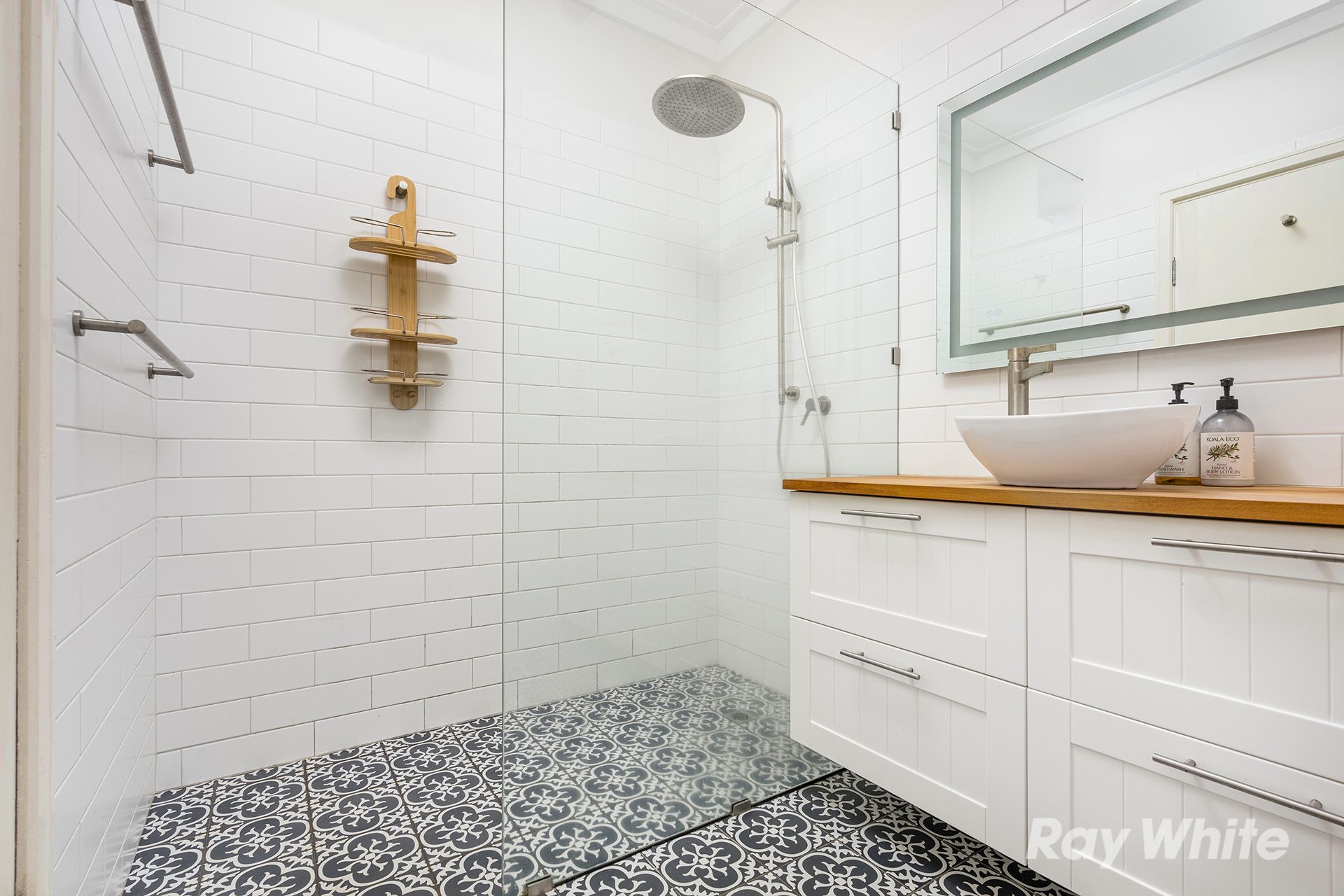 34 Dorothy Street — photo 13 of 30