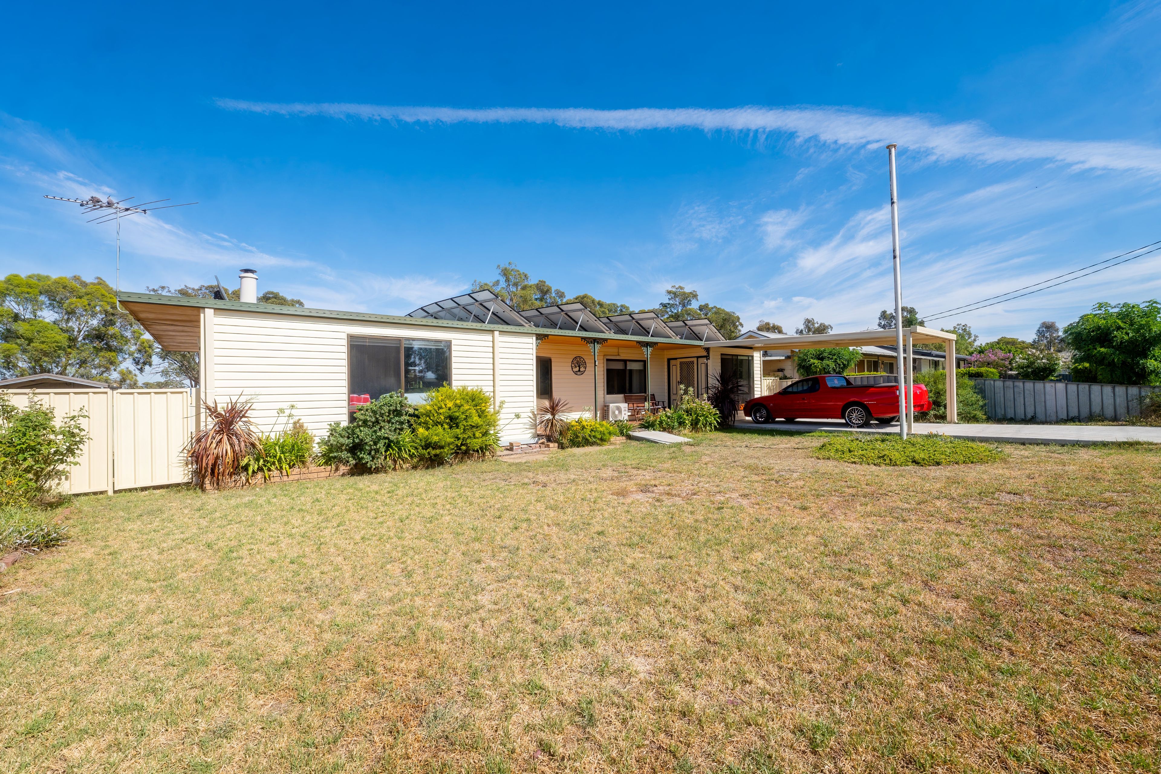8 Mansfield Road , Temora NSW 2666