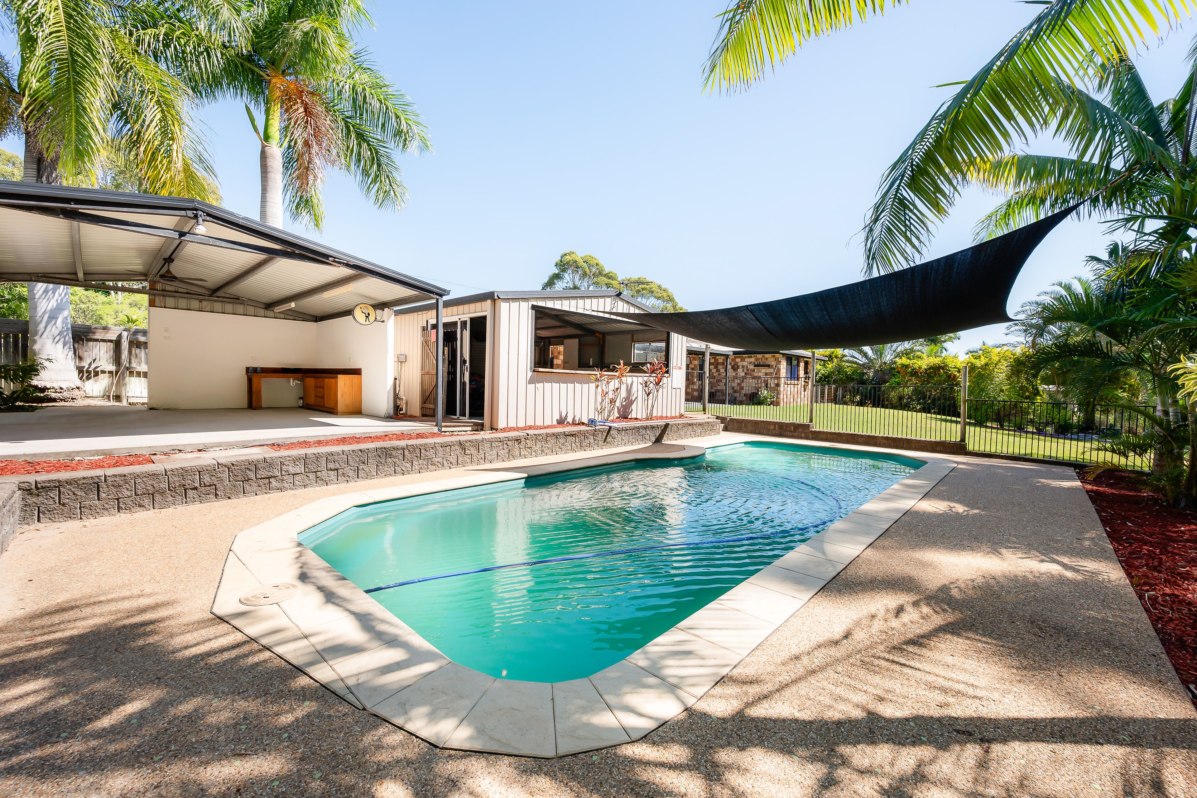 15 Carthurbie Court, New Auckland QLD 4680