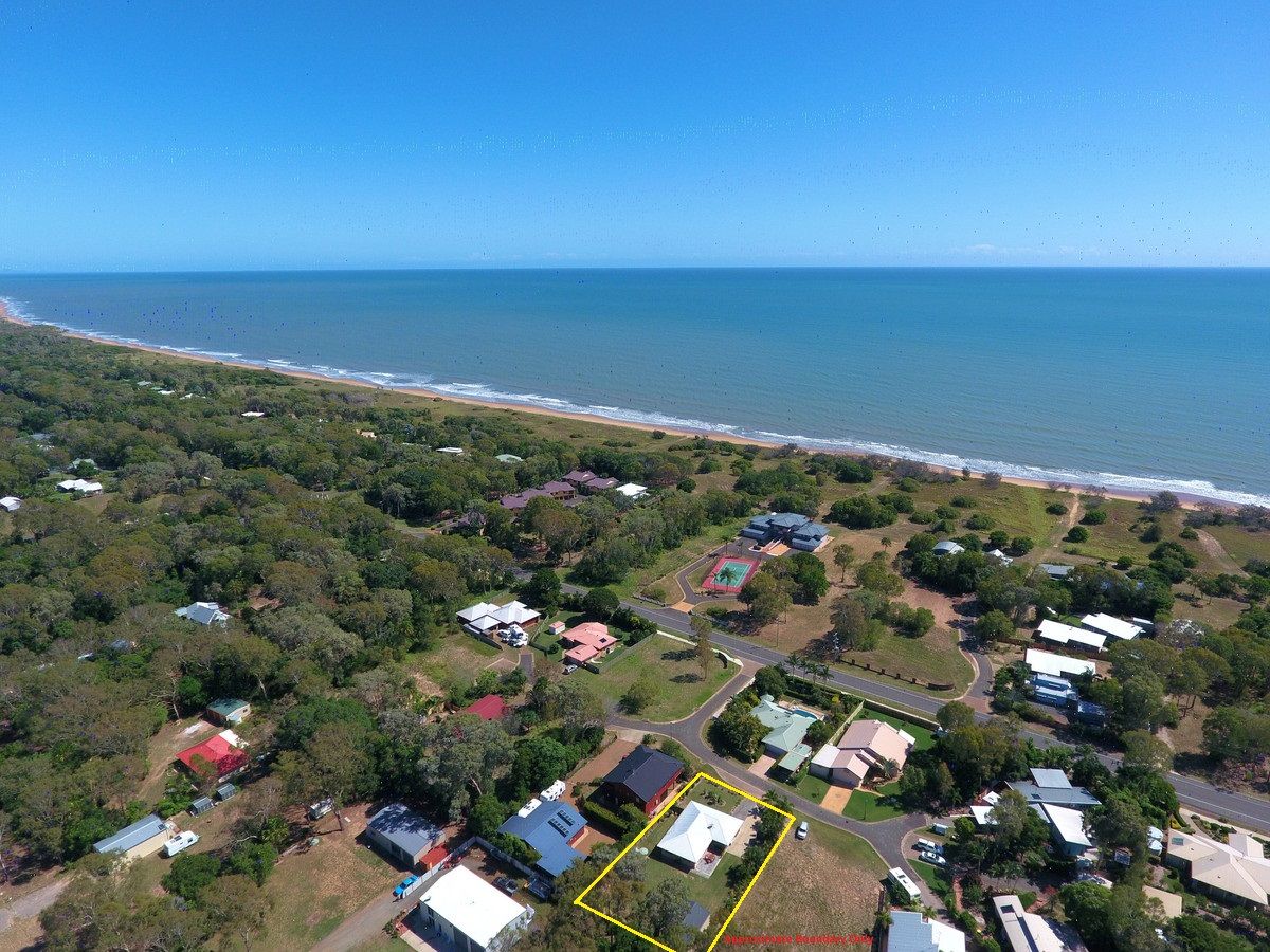 9 Sandpiper Grove, Moore Park Beach, QLD 4670