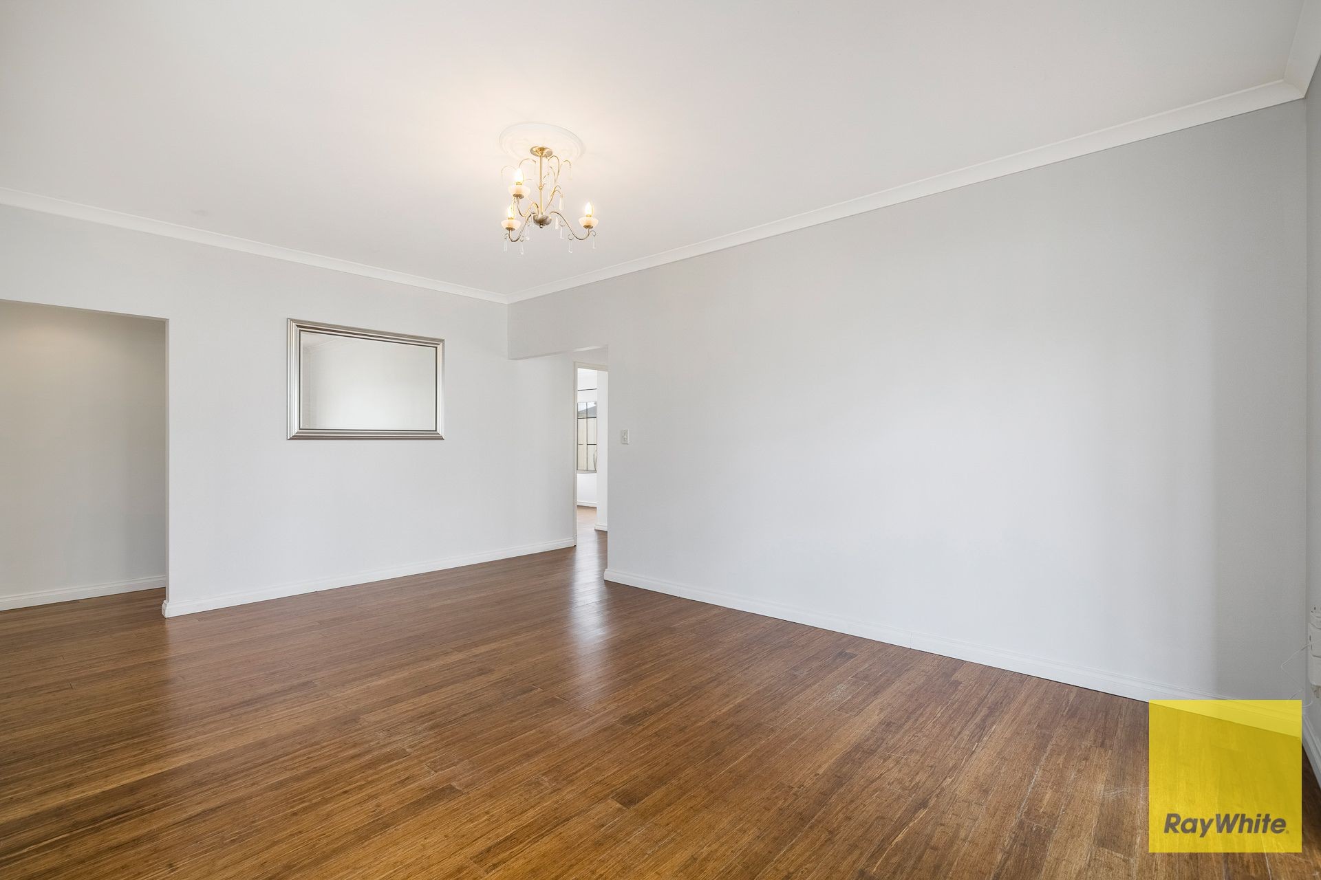 8 Donegal Court, Seville Grove, WA 6112