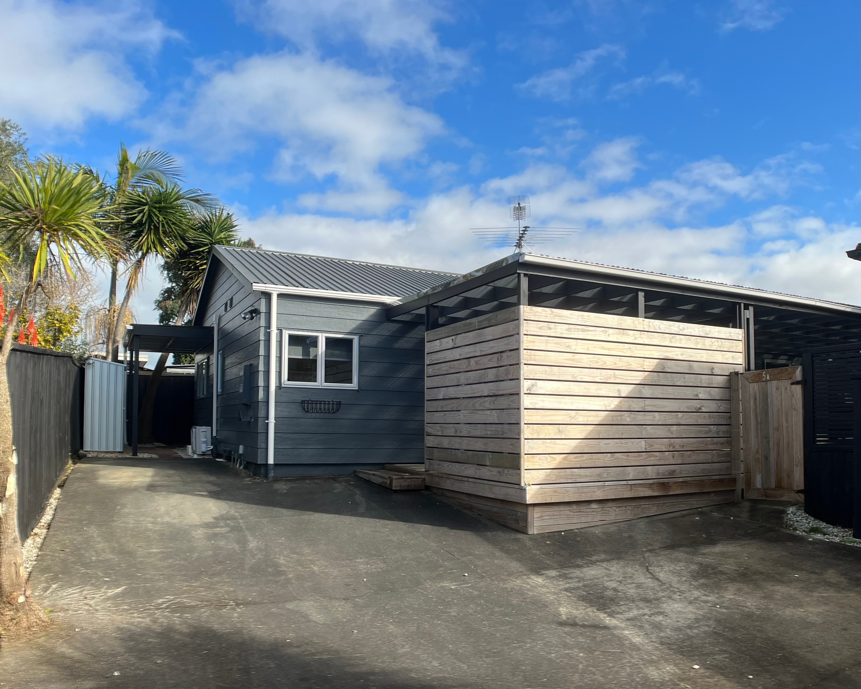 2/5a Everingham Place, Sunnyhills, Manukau City
