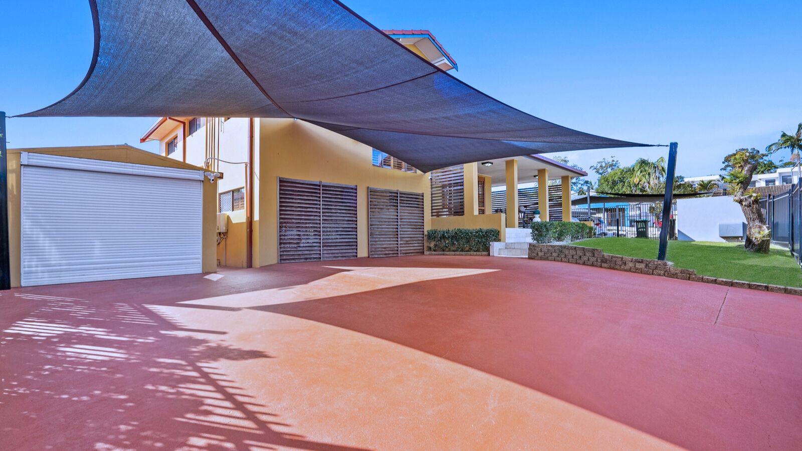 17 Lowanna Drive, Ashmore, QLD 4214