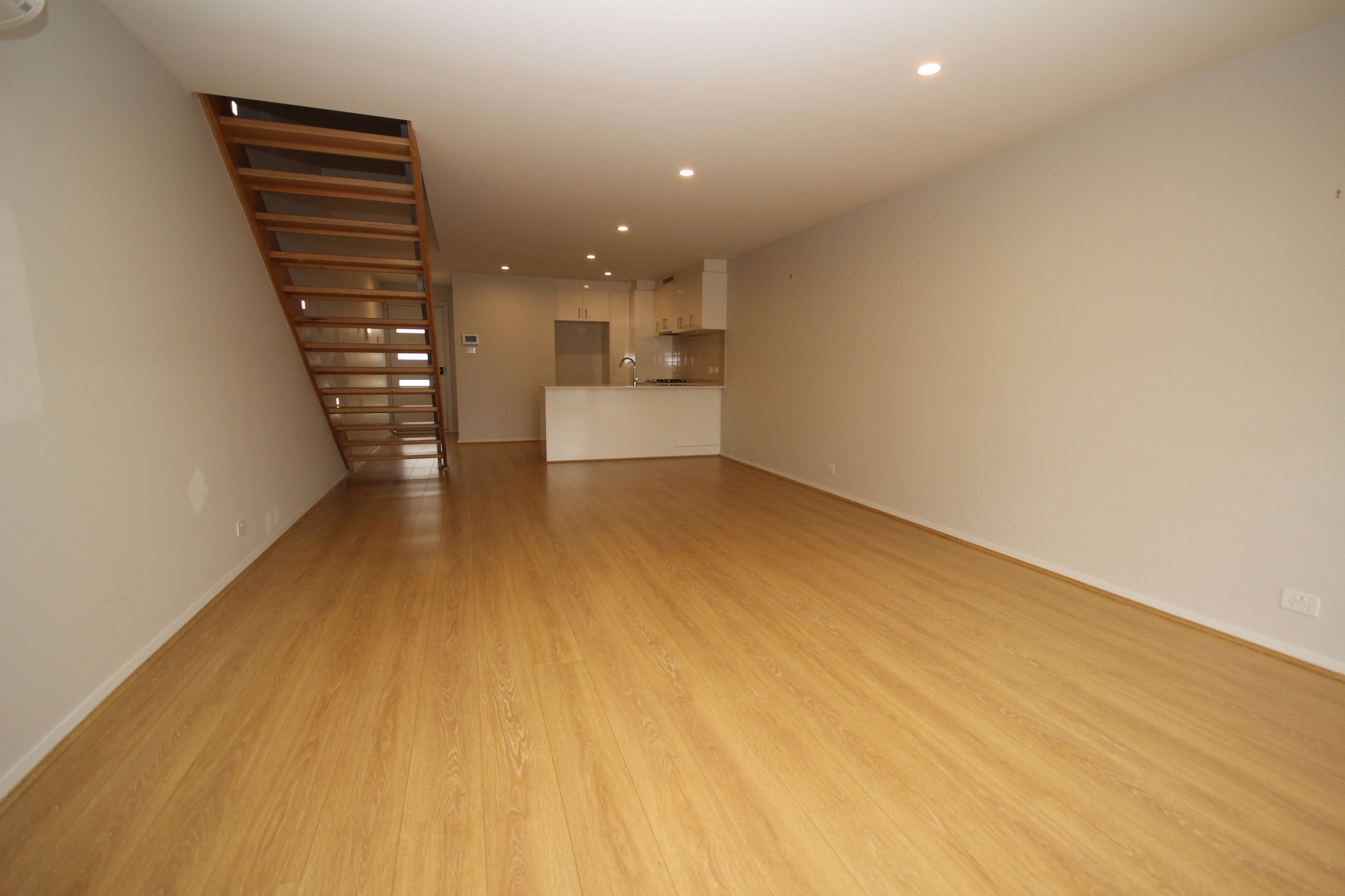 10/82 John Gorton Drive, COOMBS, ACT 2611