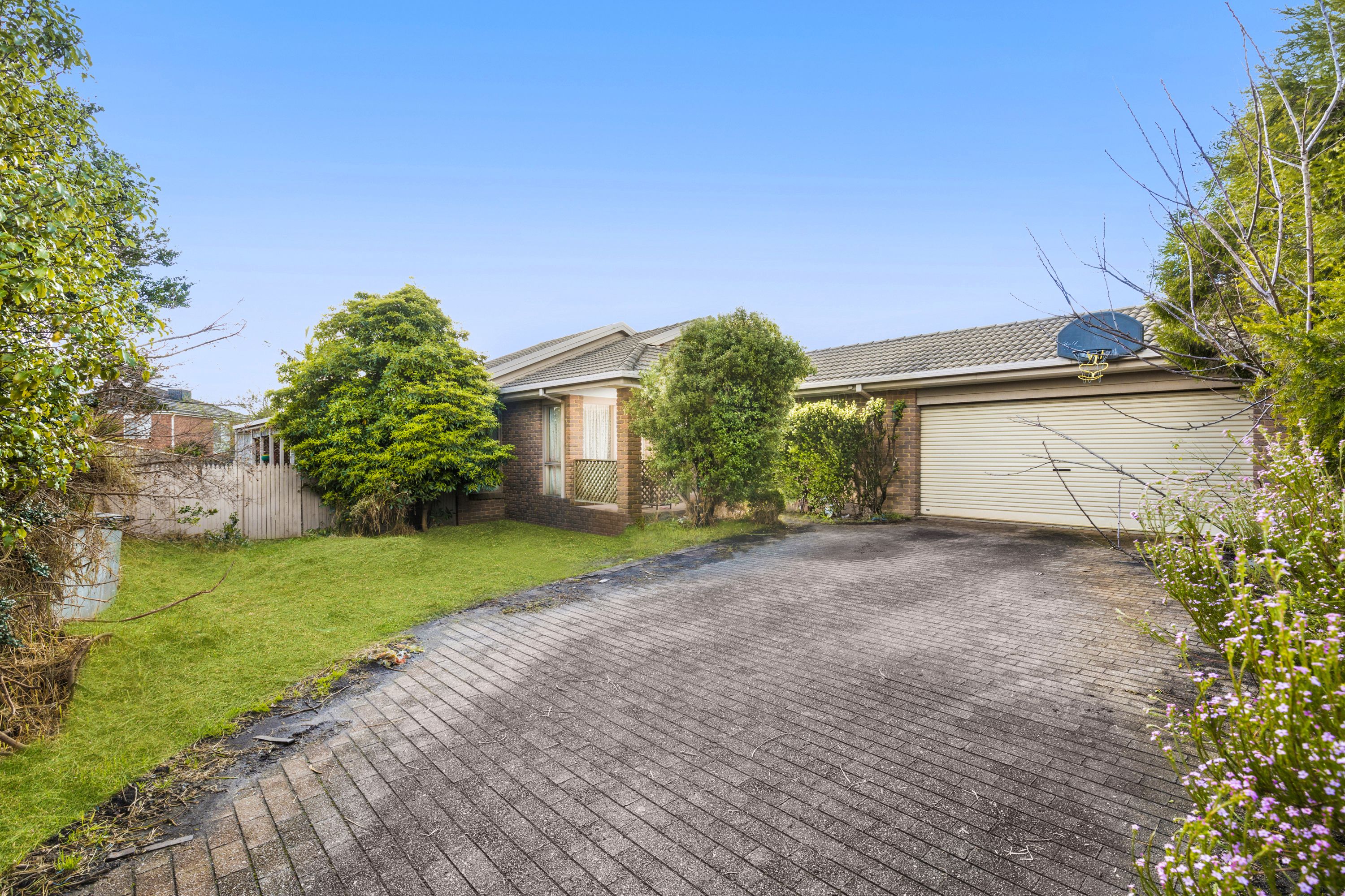 382 Dandelion Drive, Rowville VIC 3178