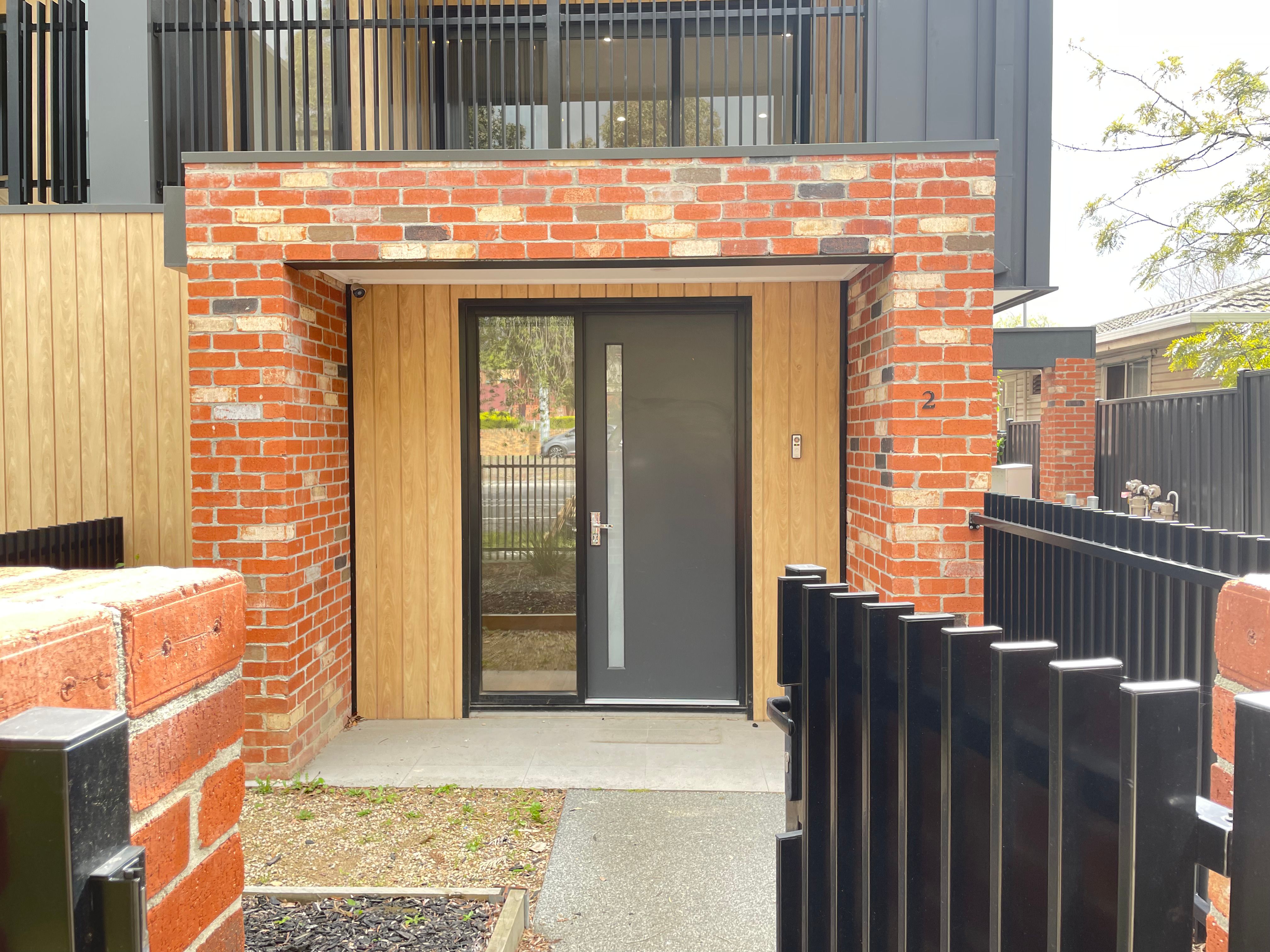 2/136 Broadway, Reservoir, VIC 3073