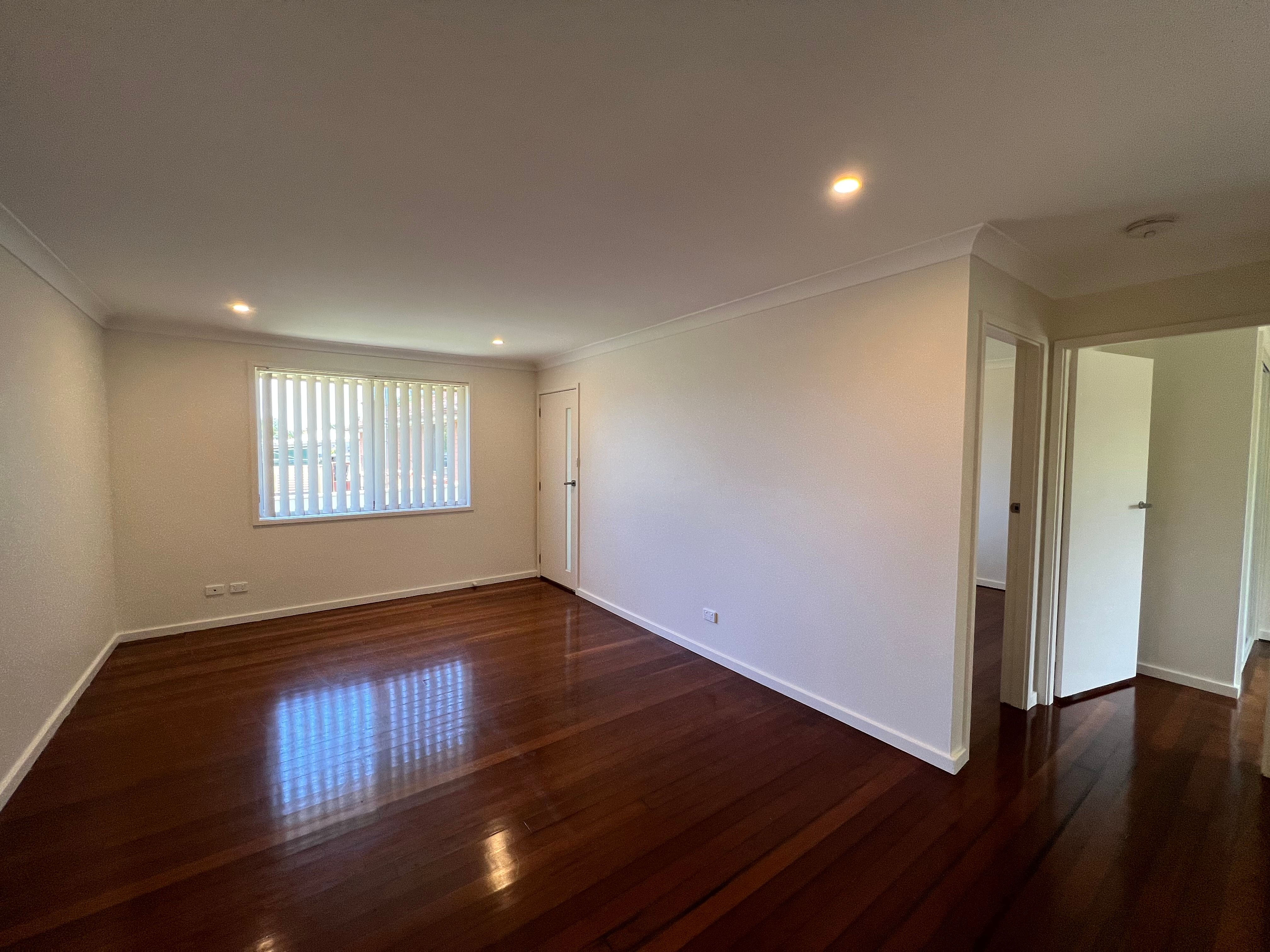 2/104 Parkes Street, Oak Flats, NSW 2529